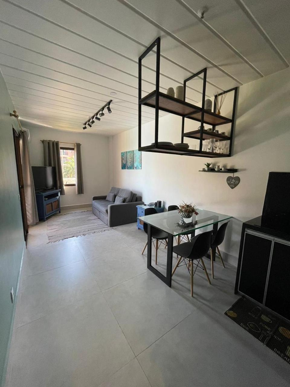 Angra dos Reis - Apartamentos com Vista para o mar OU para piscina Condomínio Porto Bali