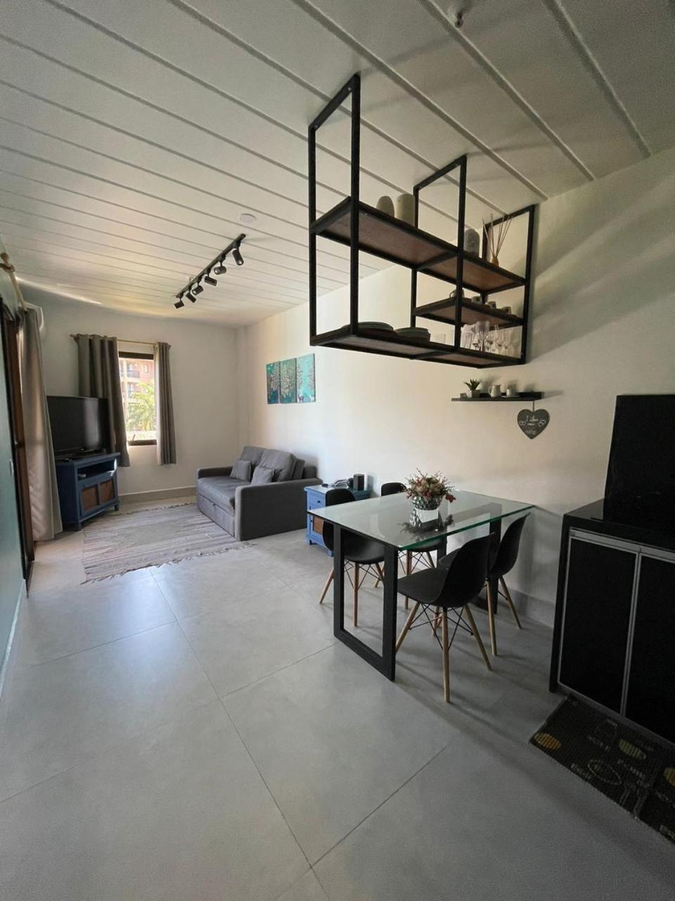 Angra dos Reis - Apartamentos com Vista para o mar OU para piscina Condomínio Porto Bali