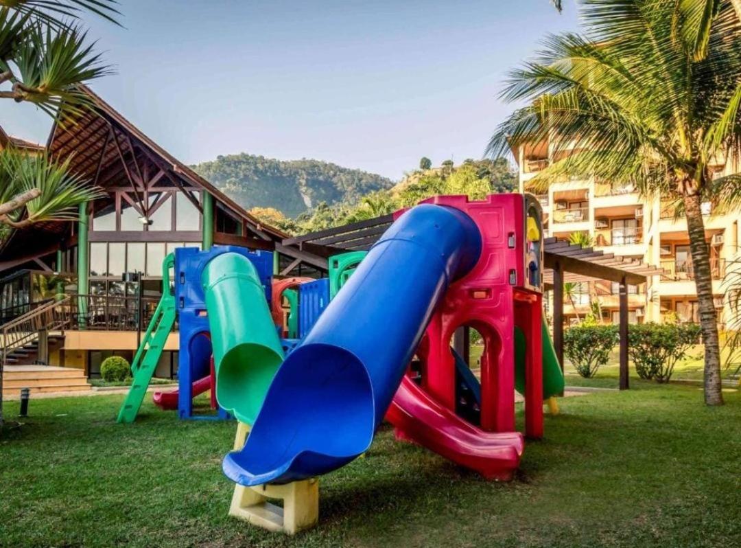 Angra dos Reis - Apartamentos com Vista para o mar OU para piscina Condomínio Porto Bali