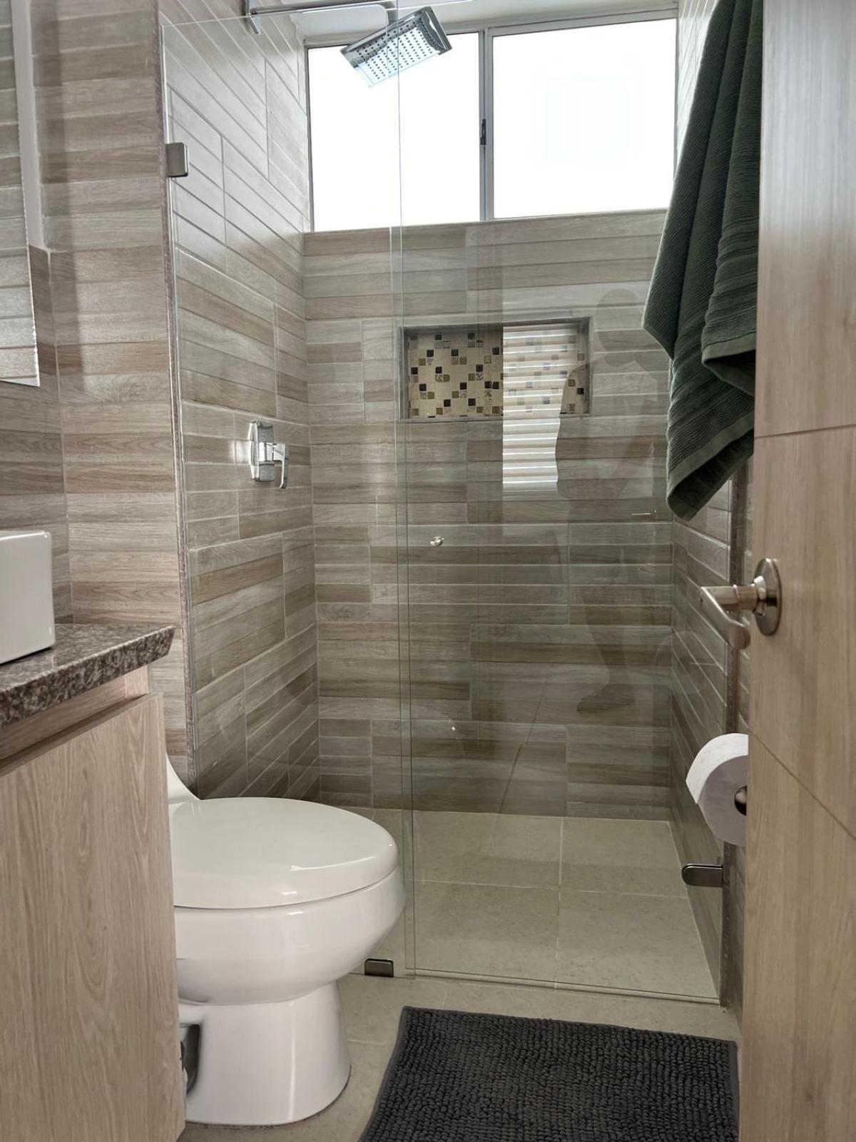 Aqualina Orange Girardot, estrene 84 metros de lujo con aire y wifi 3 habitaciones