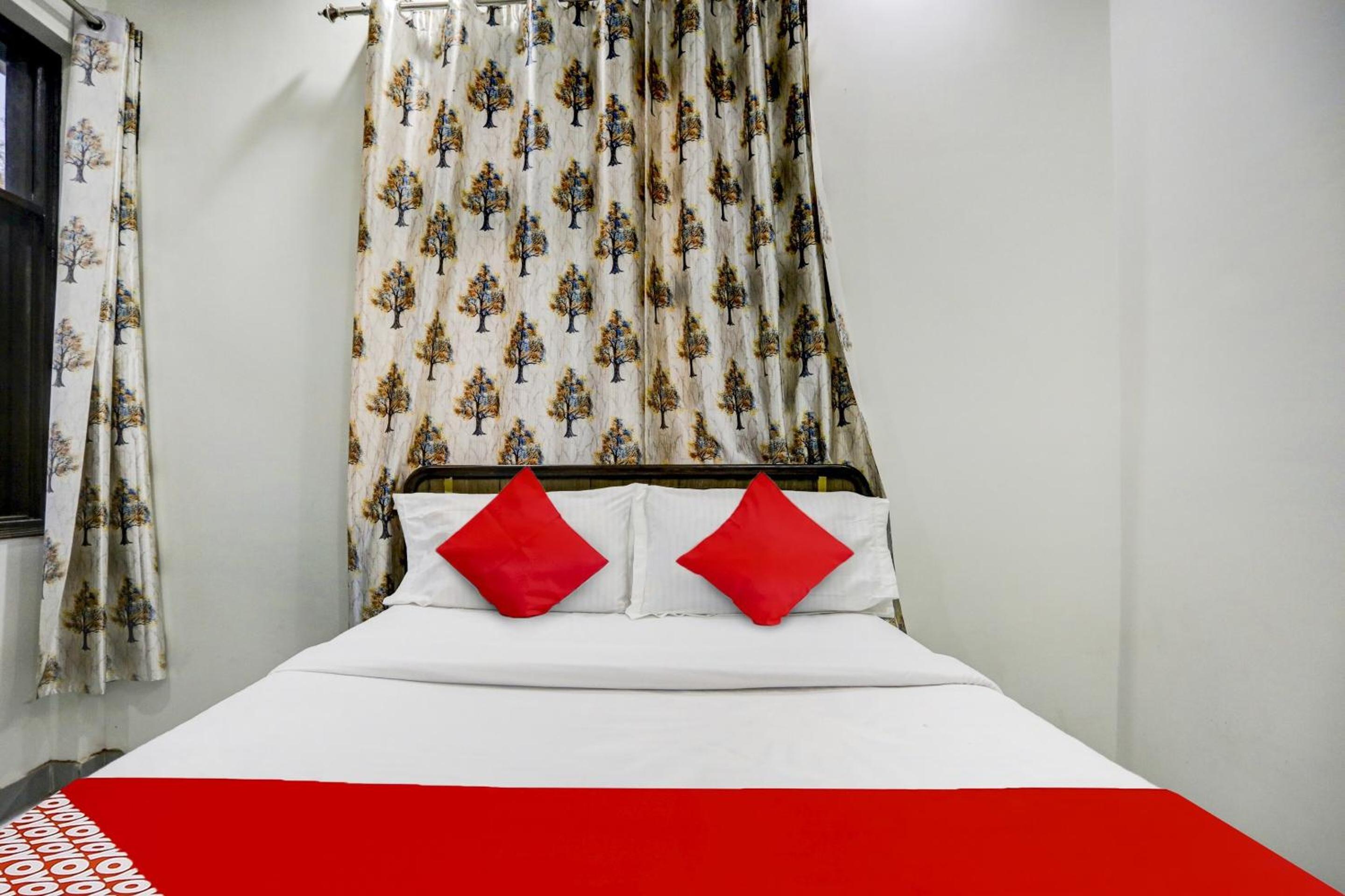 Hotel O Metro Plus Near Nangloi Metro Station view 5
