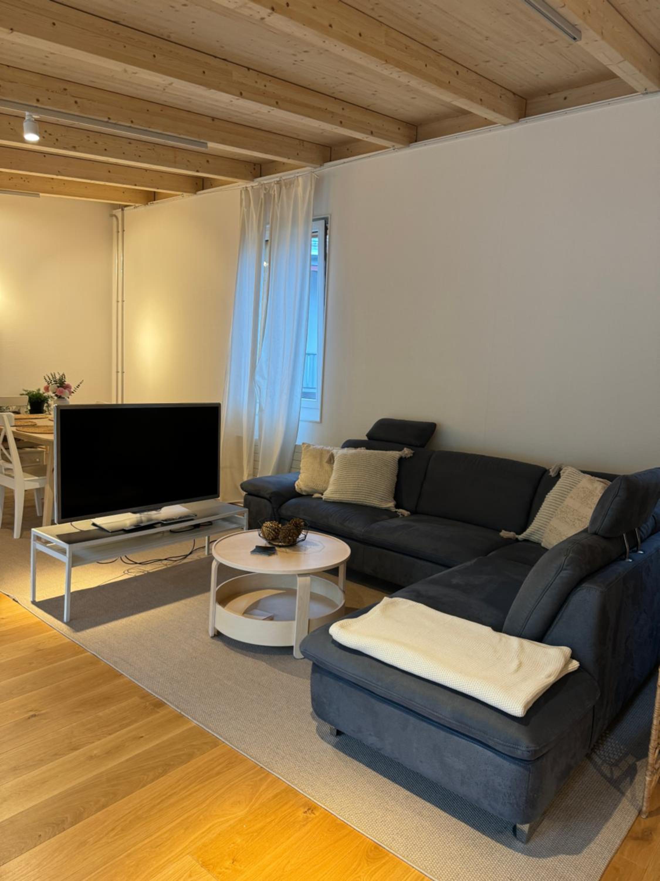 Your Cozy City Bungalow
