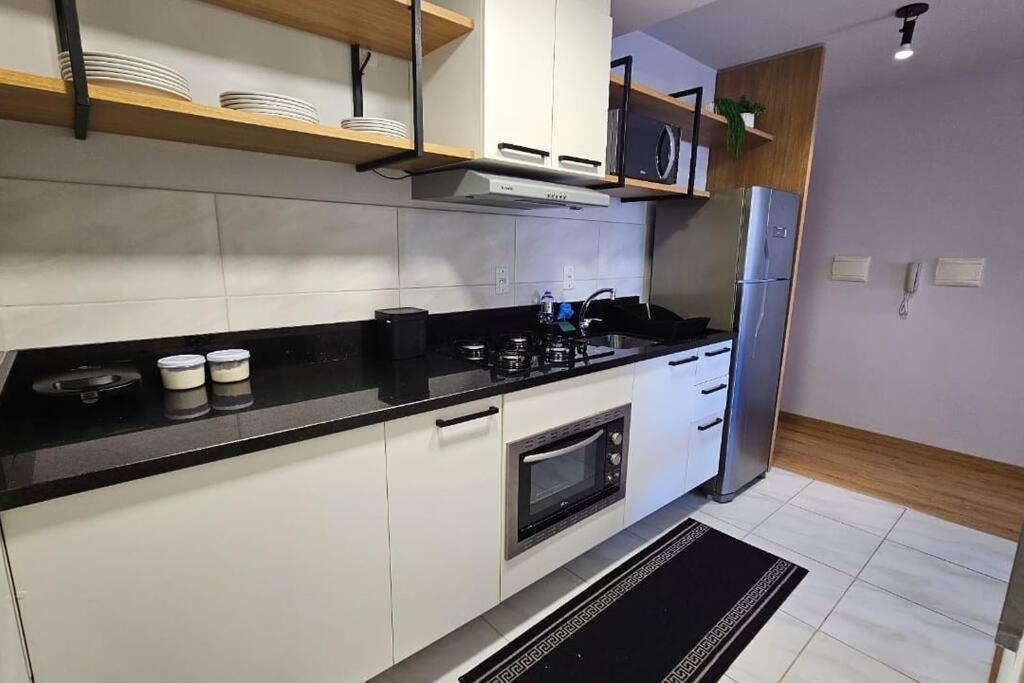 Apartamento com Vista em Excelente Localização