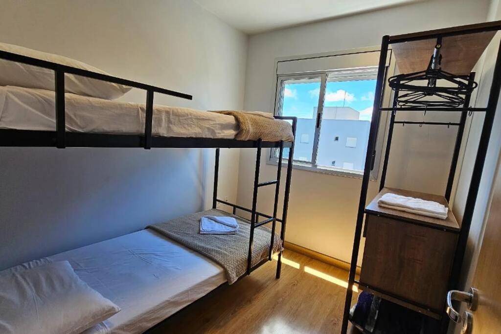 Apartamento com Vista em Excelente Localização