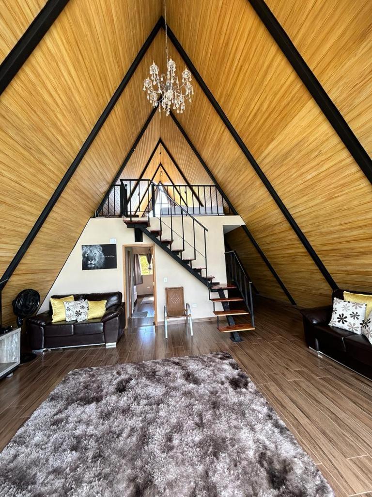 Chalé Blue Moon Bofete