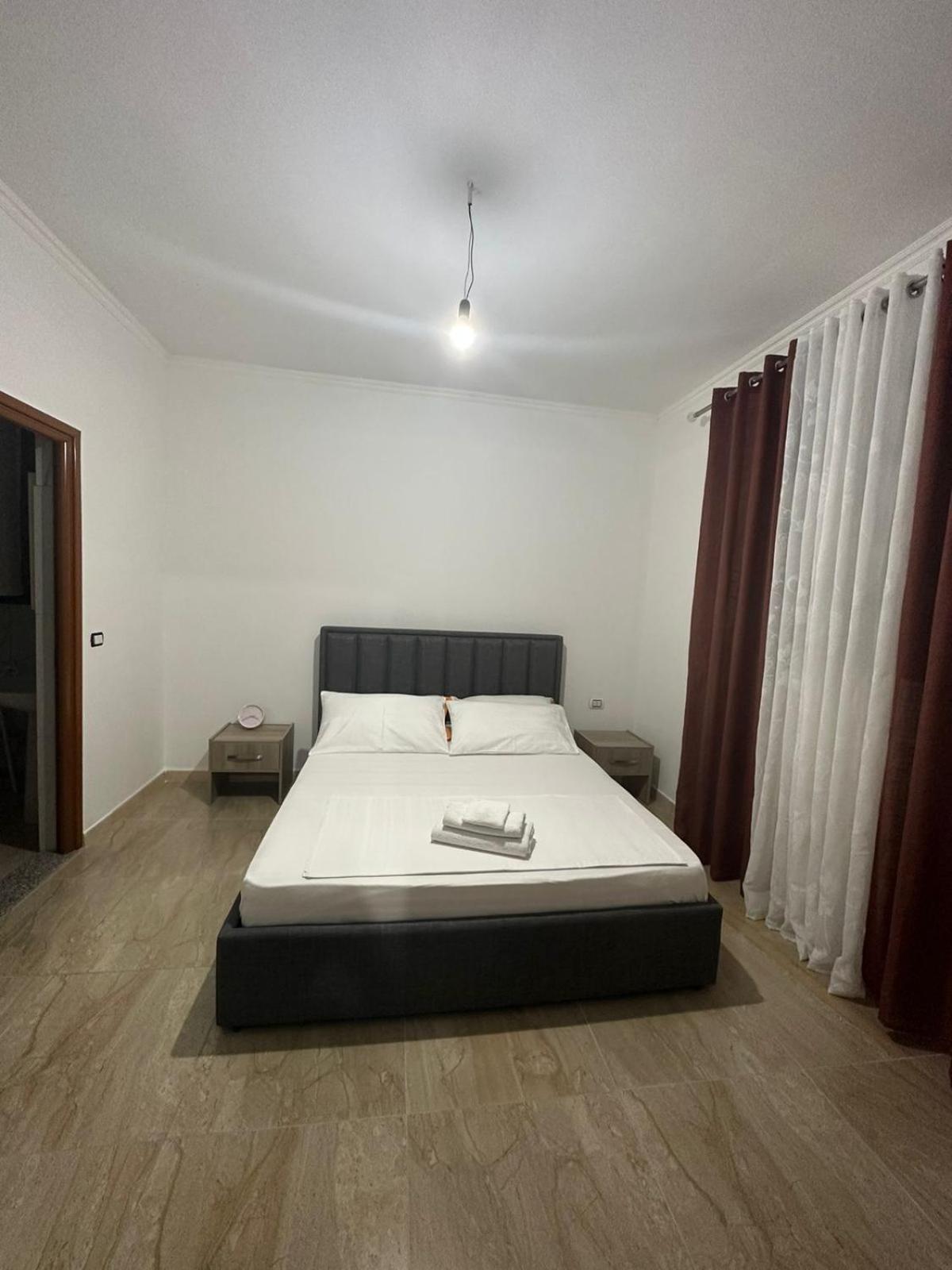 Kleidi's home