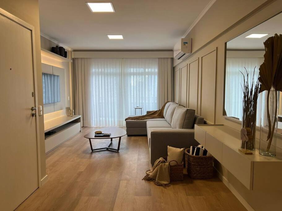Balneário Camboriú Alto padrão Av Atlântica