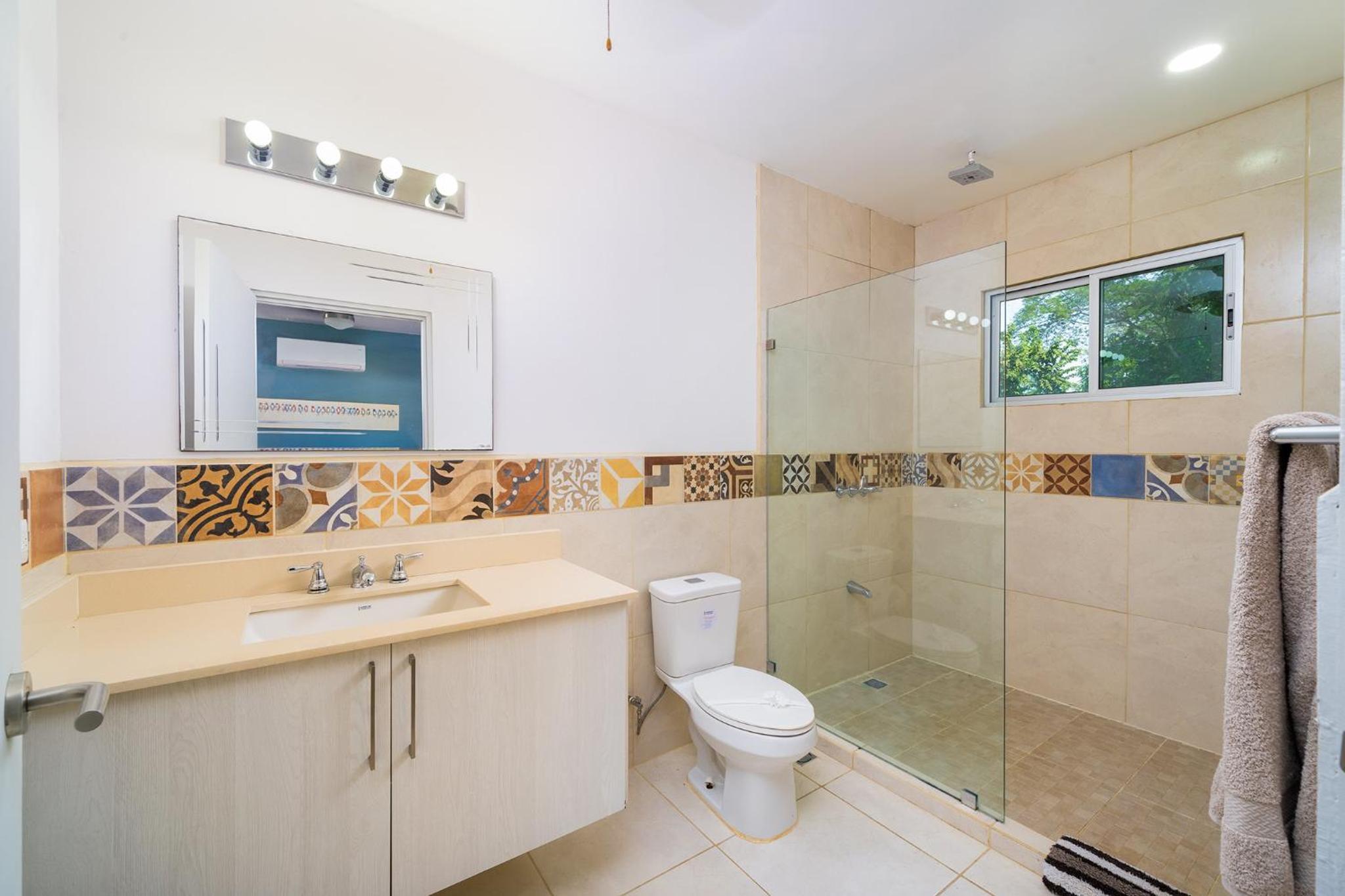 Condo Casa Blanca 7 - NEW 2 BR condo, near to the beach