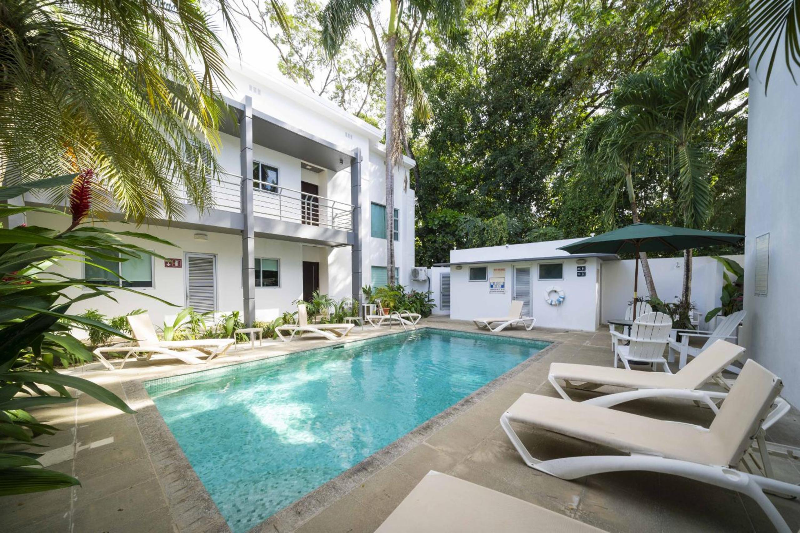 Condo Casa Blanca 7 - NEW 2 BR condo, near to the beach