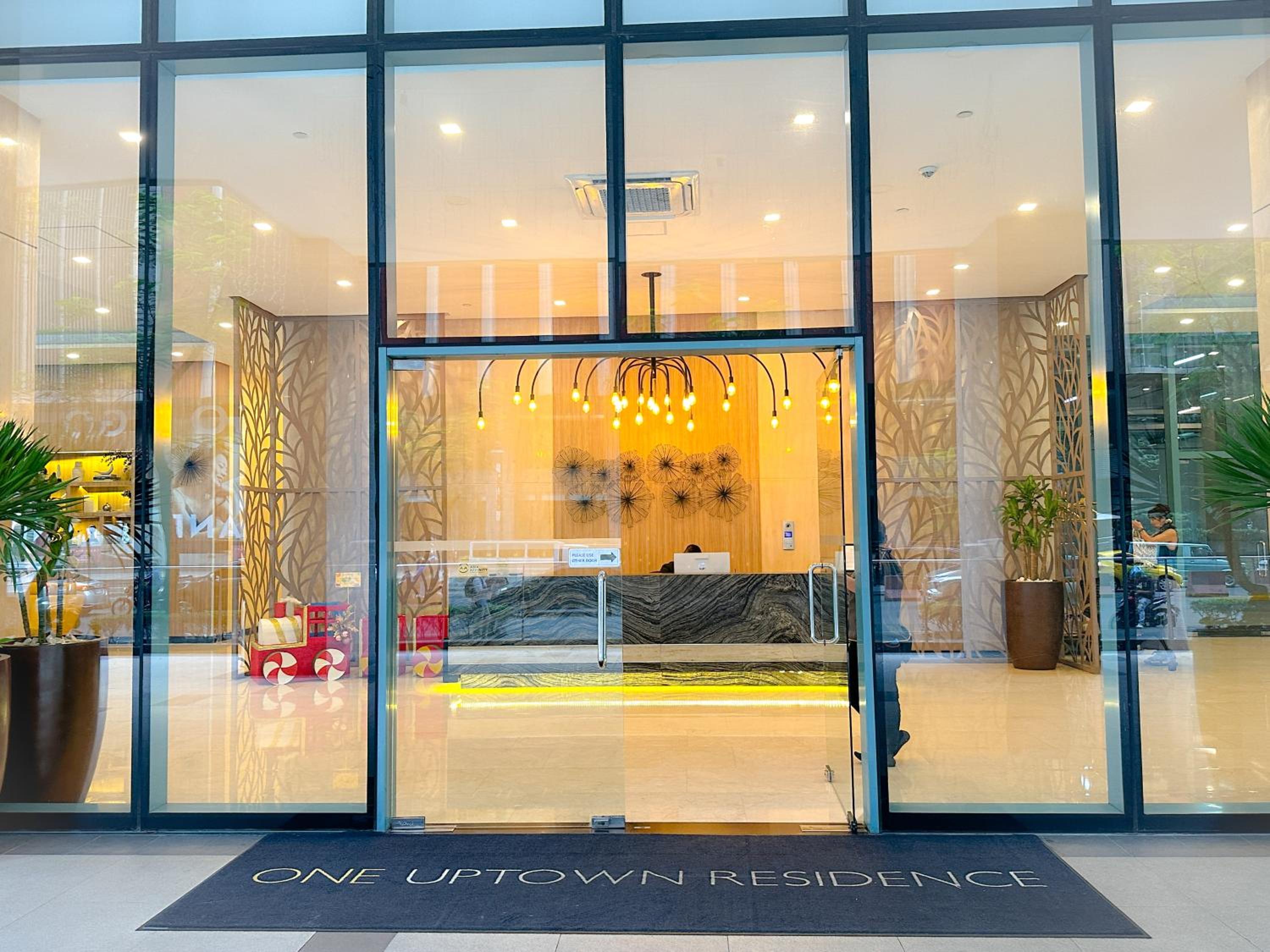 1 BR Uptown BGC Cozy Condo Netflix 200Mb Wi-Fi