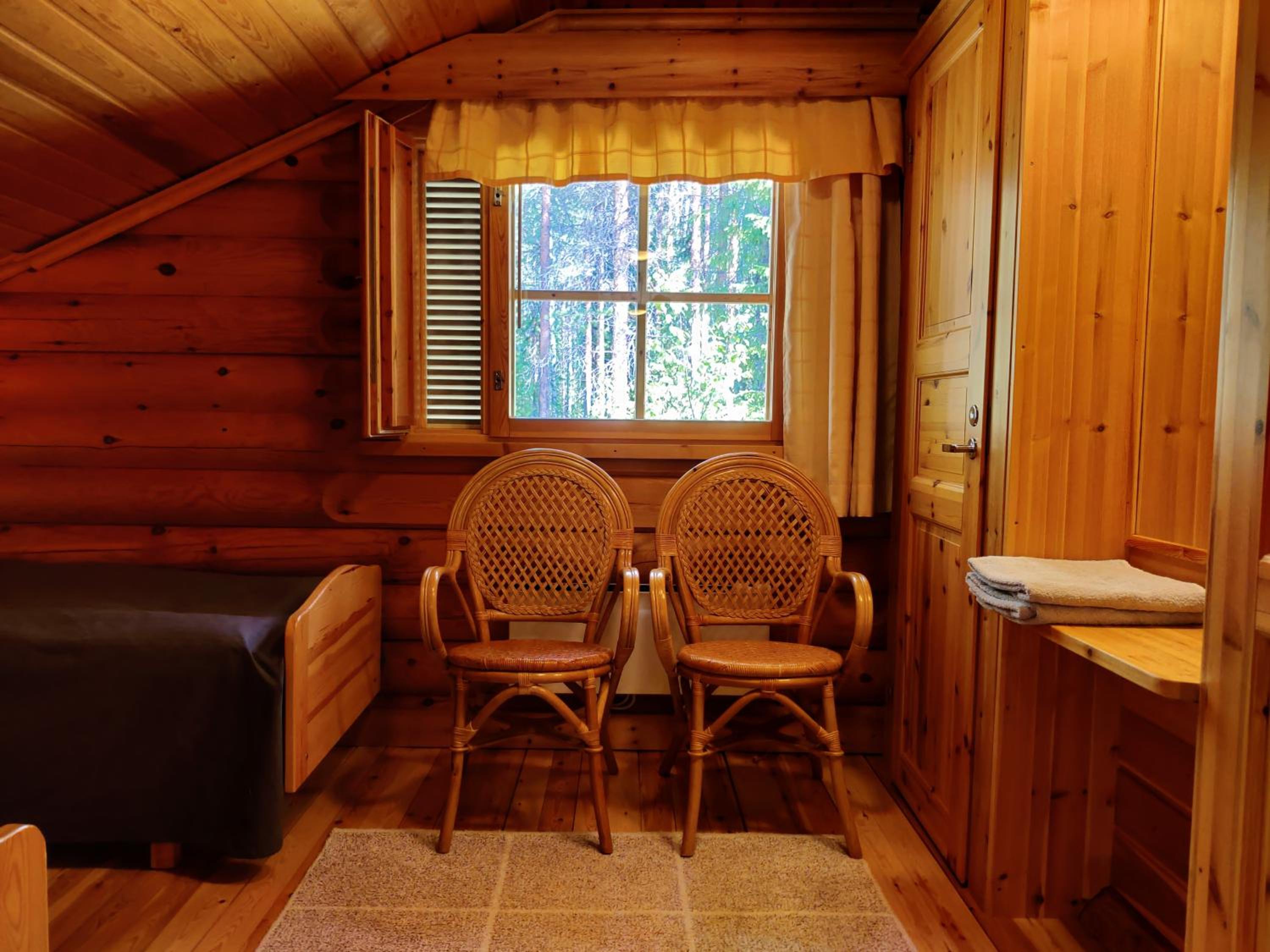 Aapishovi Chalet