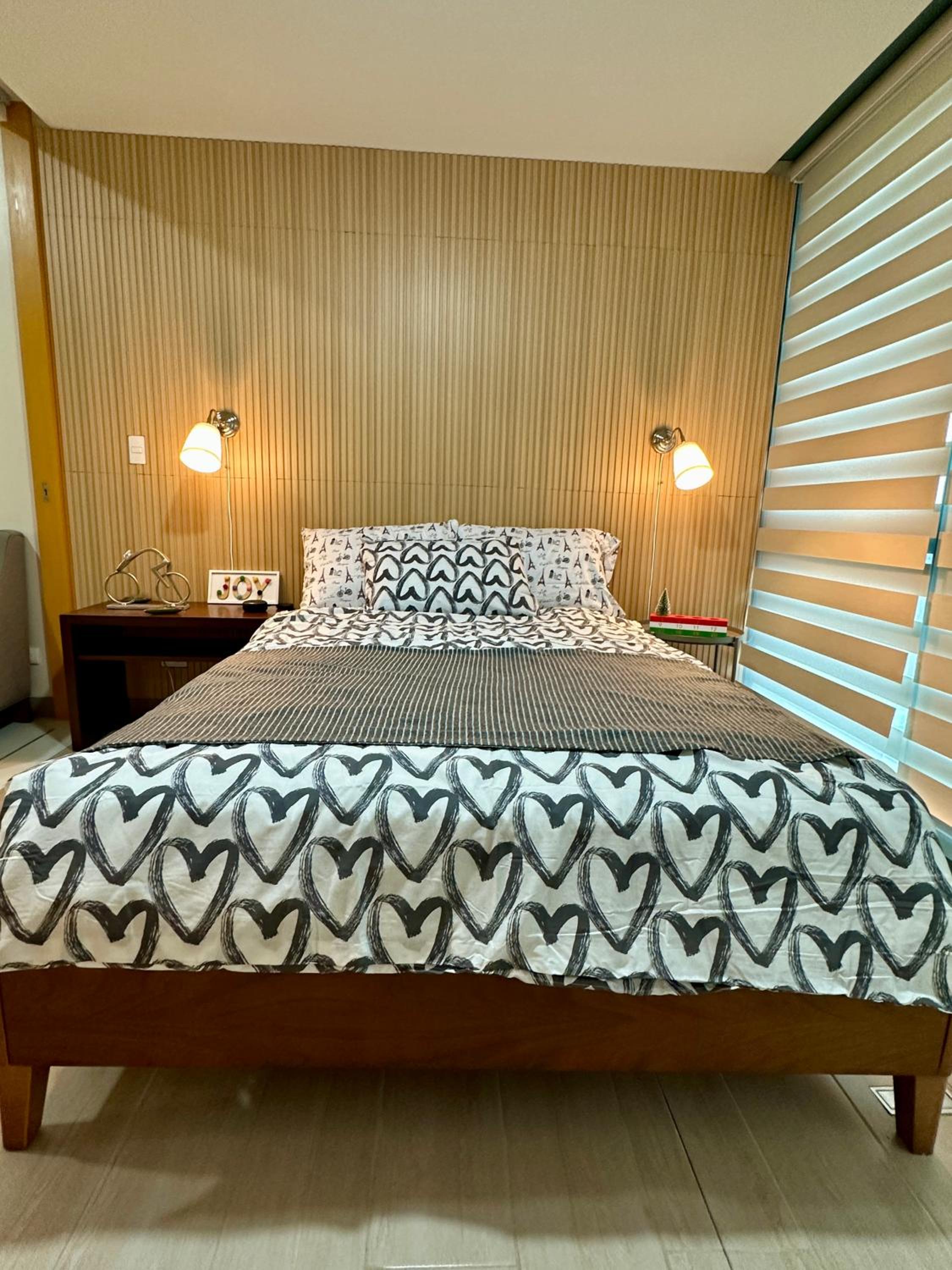 1 BR Uptown BGC Cozy Condo Netflix 200Mb Wi-Fi