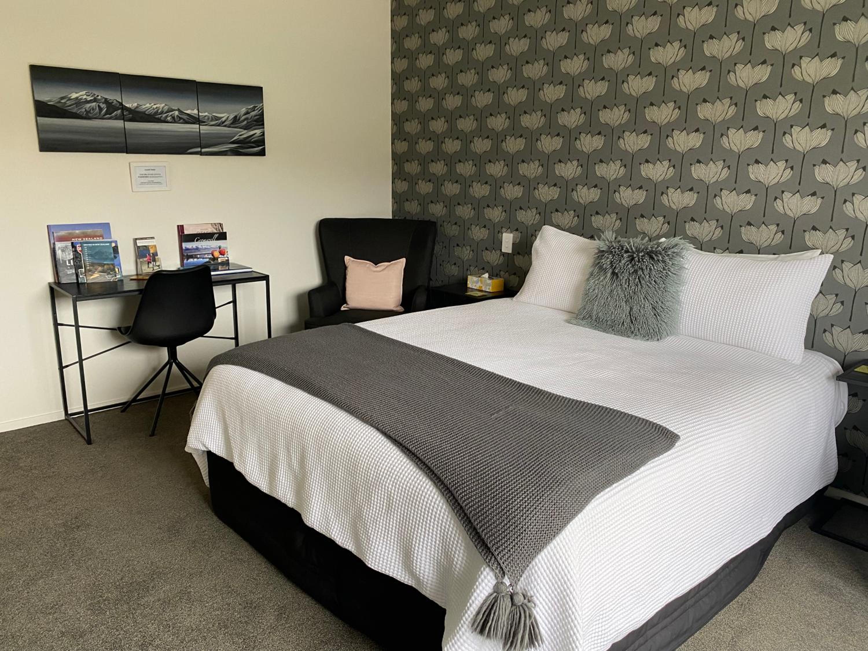 Lakeview Terrace Accommodation view 2