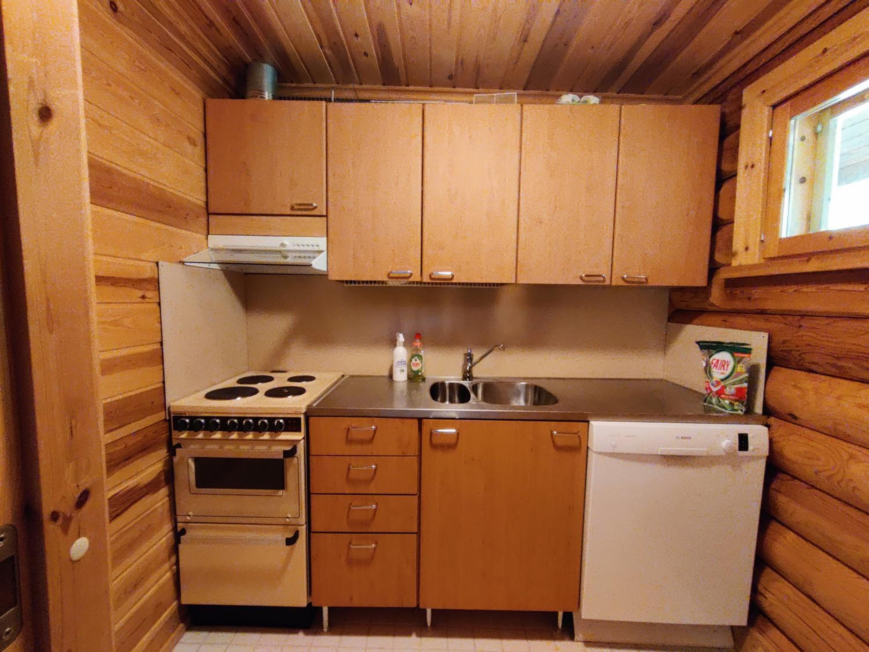 Aapishovi Chalet