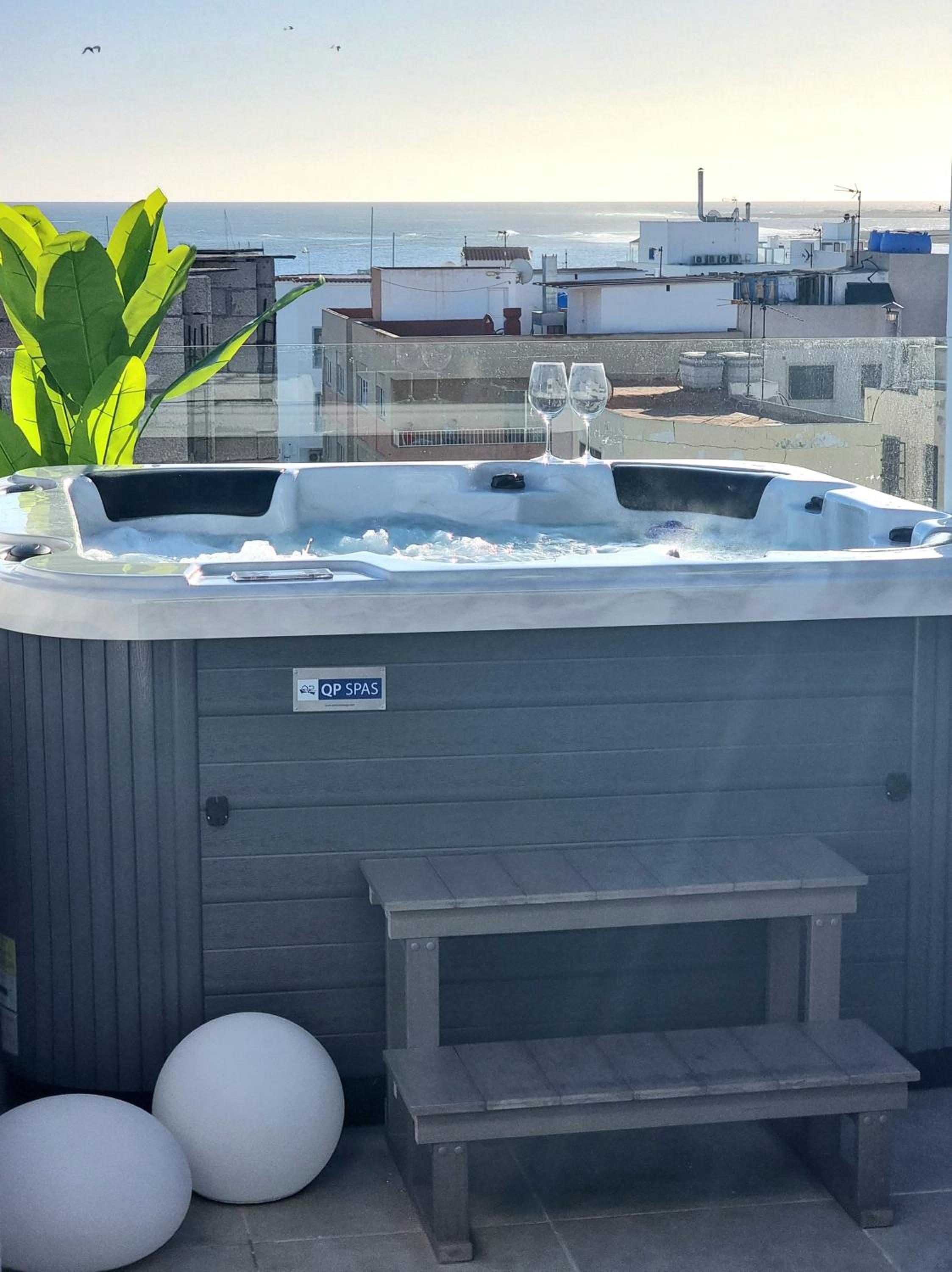 Luxury Penthouse Valentin with jacuzzi