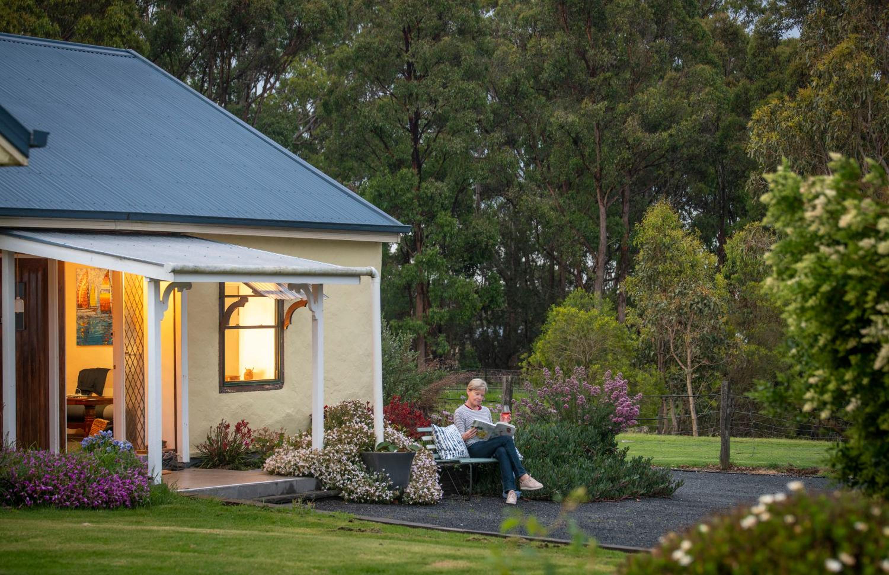 Straw House Farm - STANTHORPE