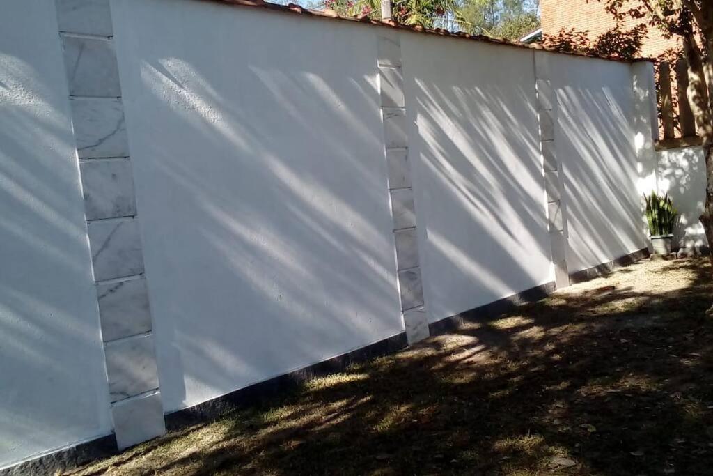Casa com churrasqueira- 200 metros da praia