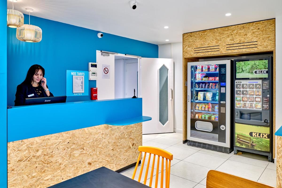 hotel reception