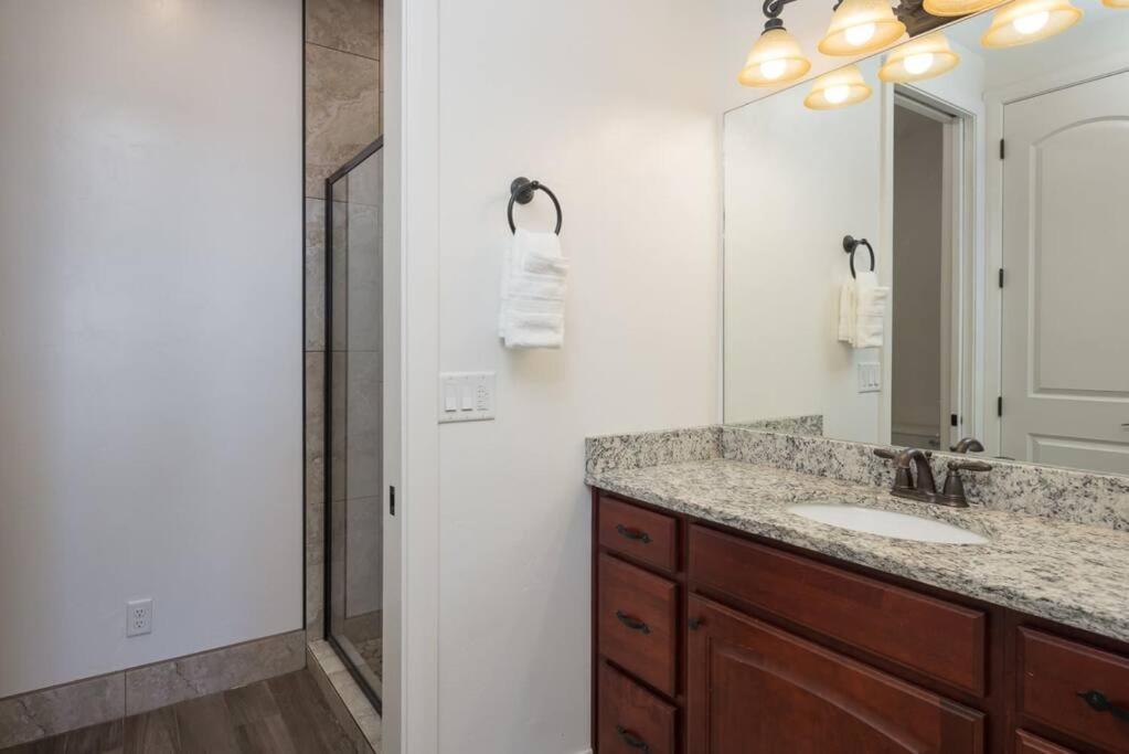 Luxury Downtown Moab Rental - La Dolce Vita Villa #1 view 3