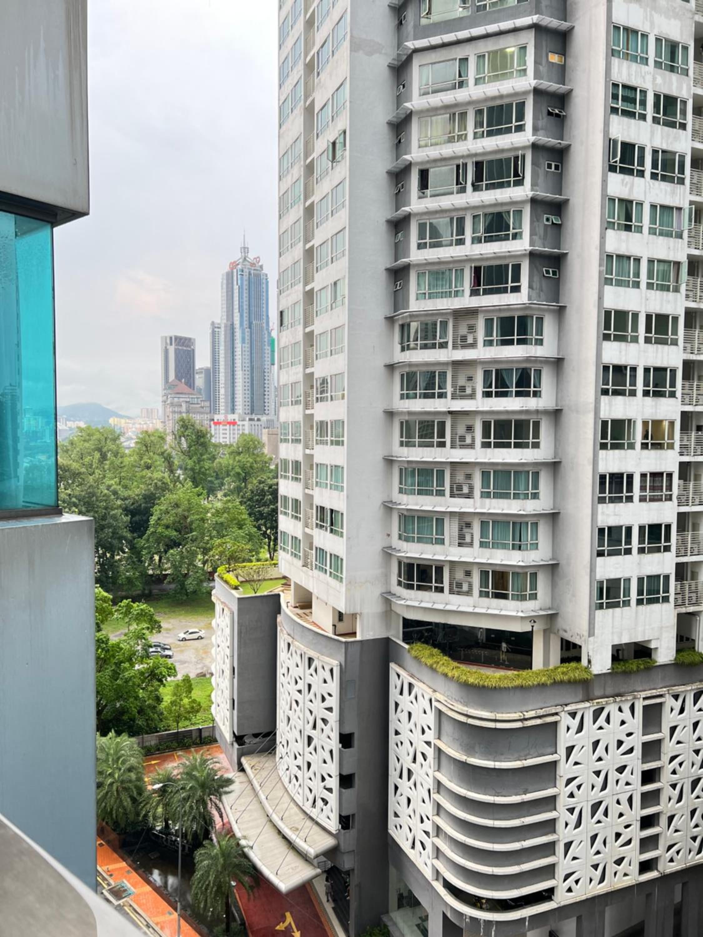 Summer suites KLCC by cozy stay
