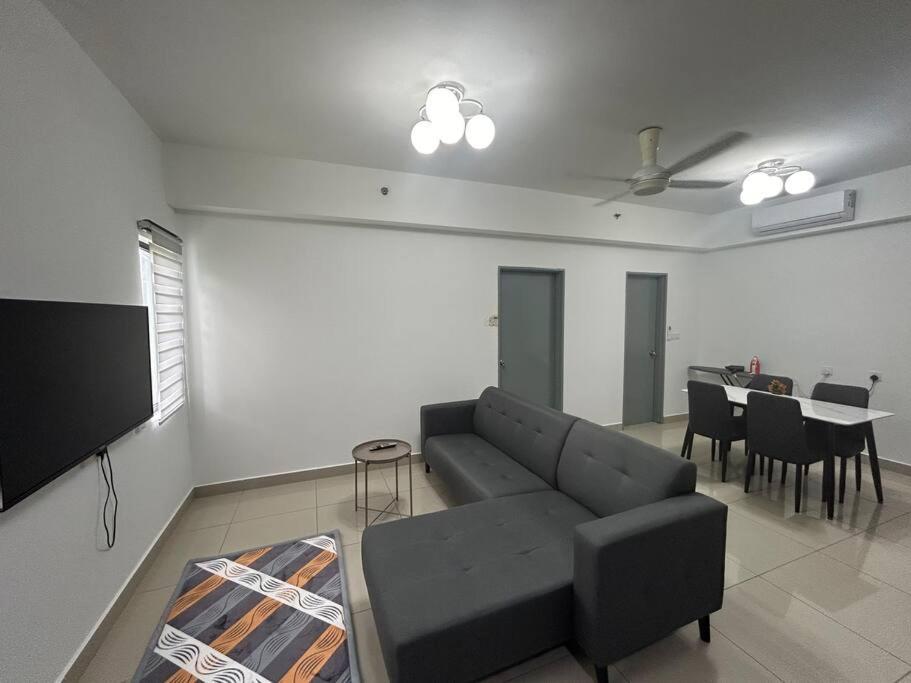 2-bedroom suite 3-4pax big pool photo 4
