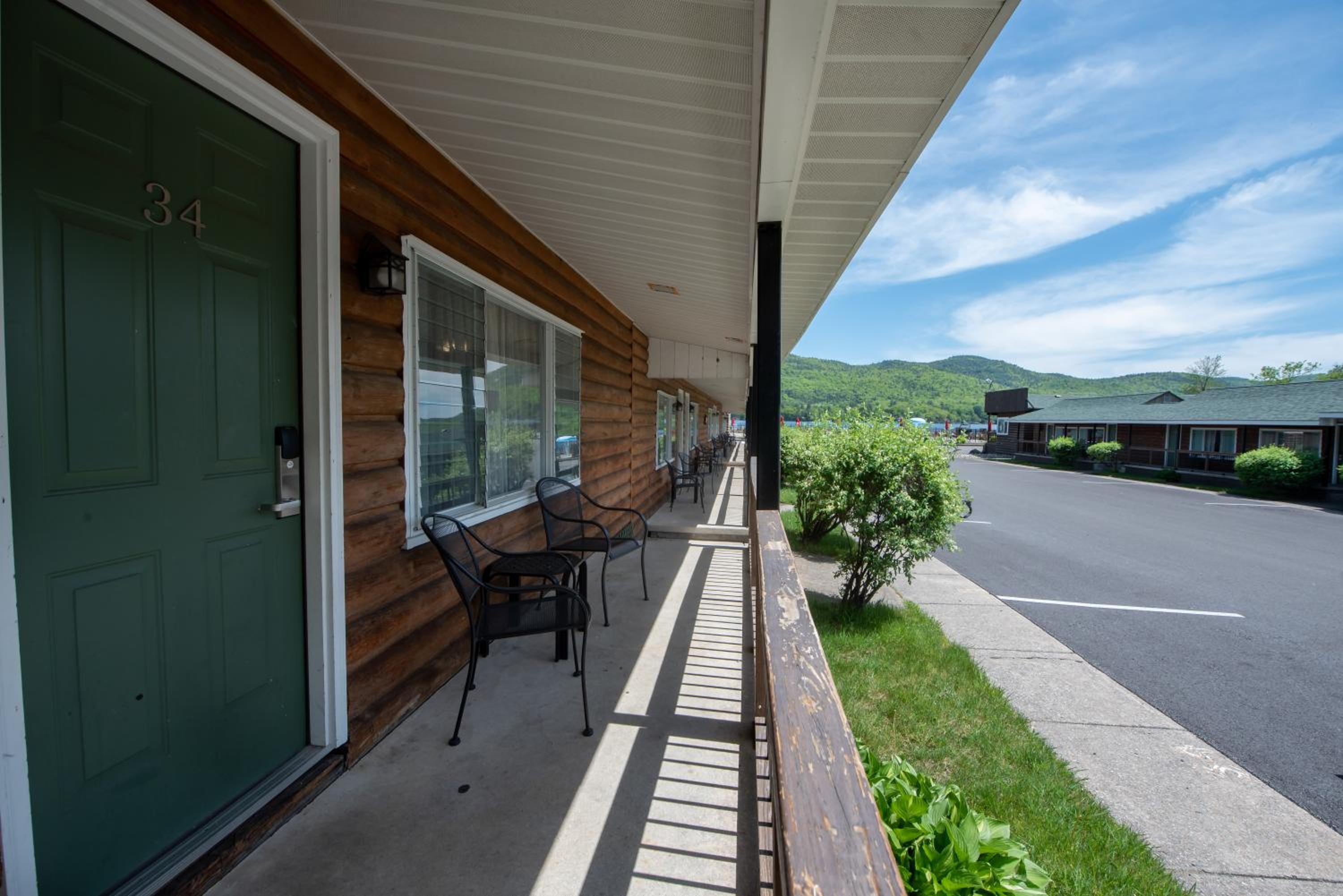 Scotty's Lakeside Resort