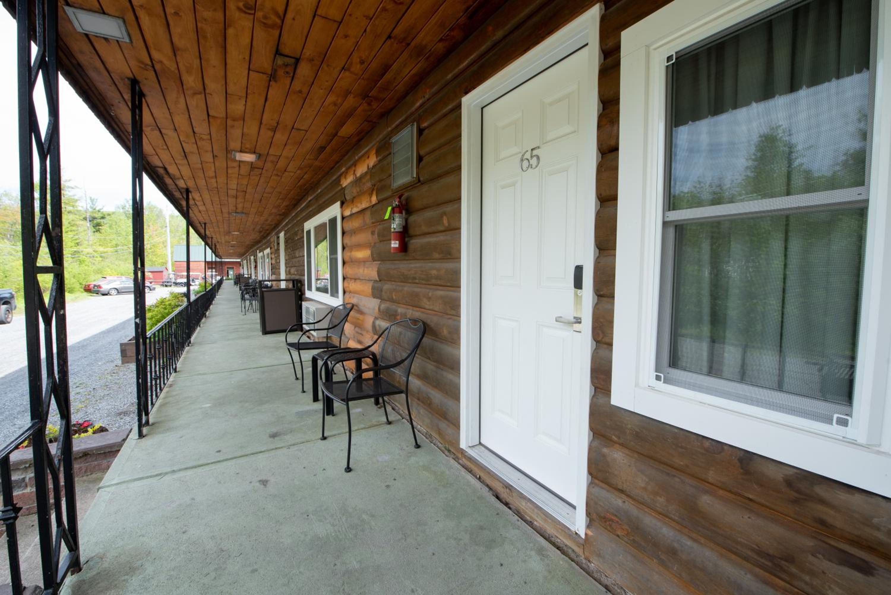 Scotty's Lakeside Resort