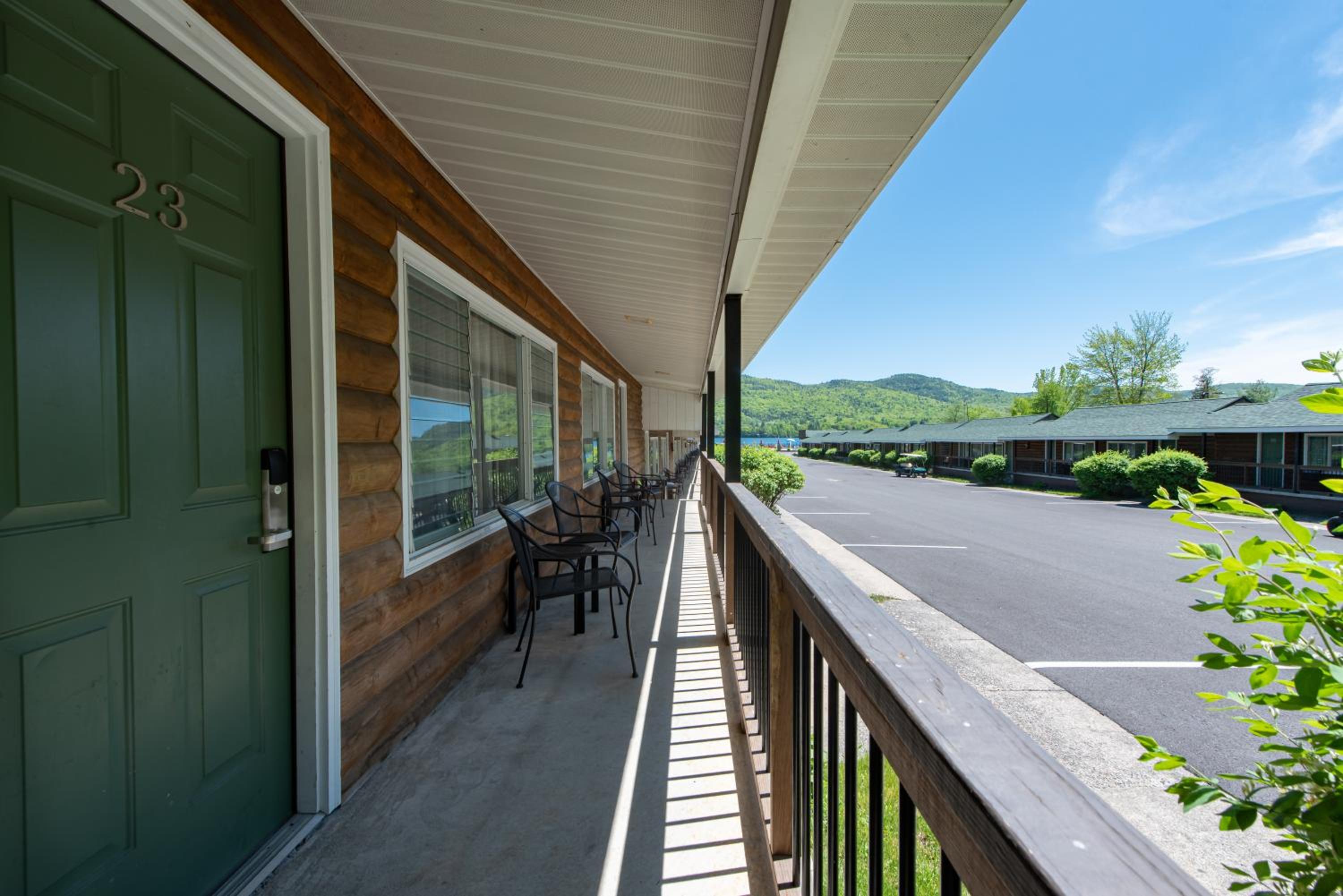 Scotty's Lakeside Resort