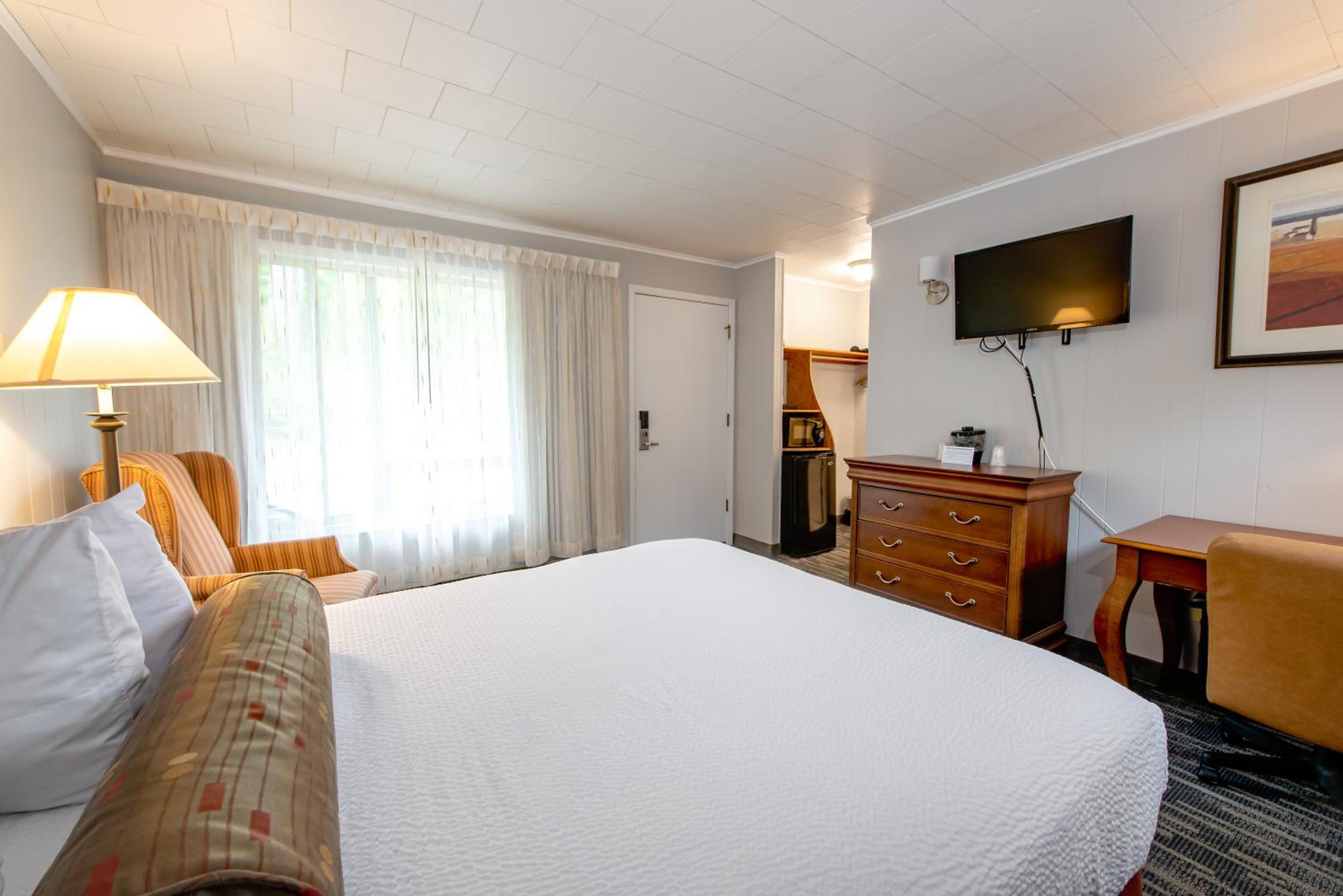 Scotty's Lakeside Resort