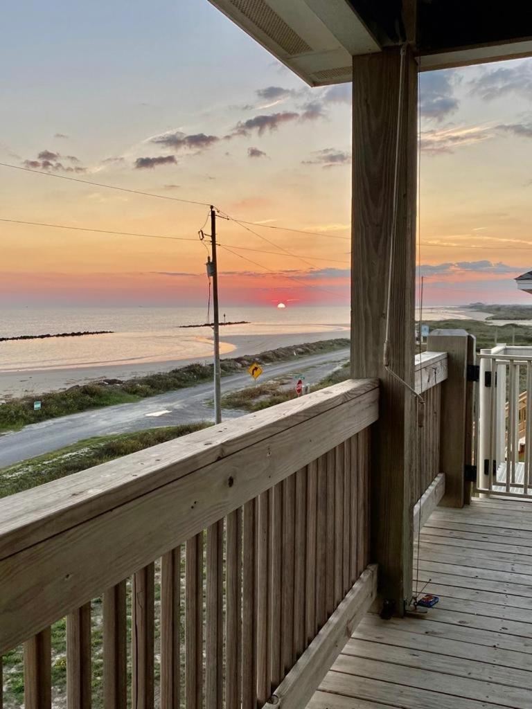 OceanFront home near HollyBeach