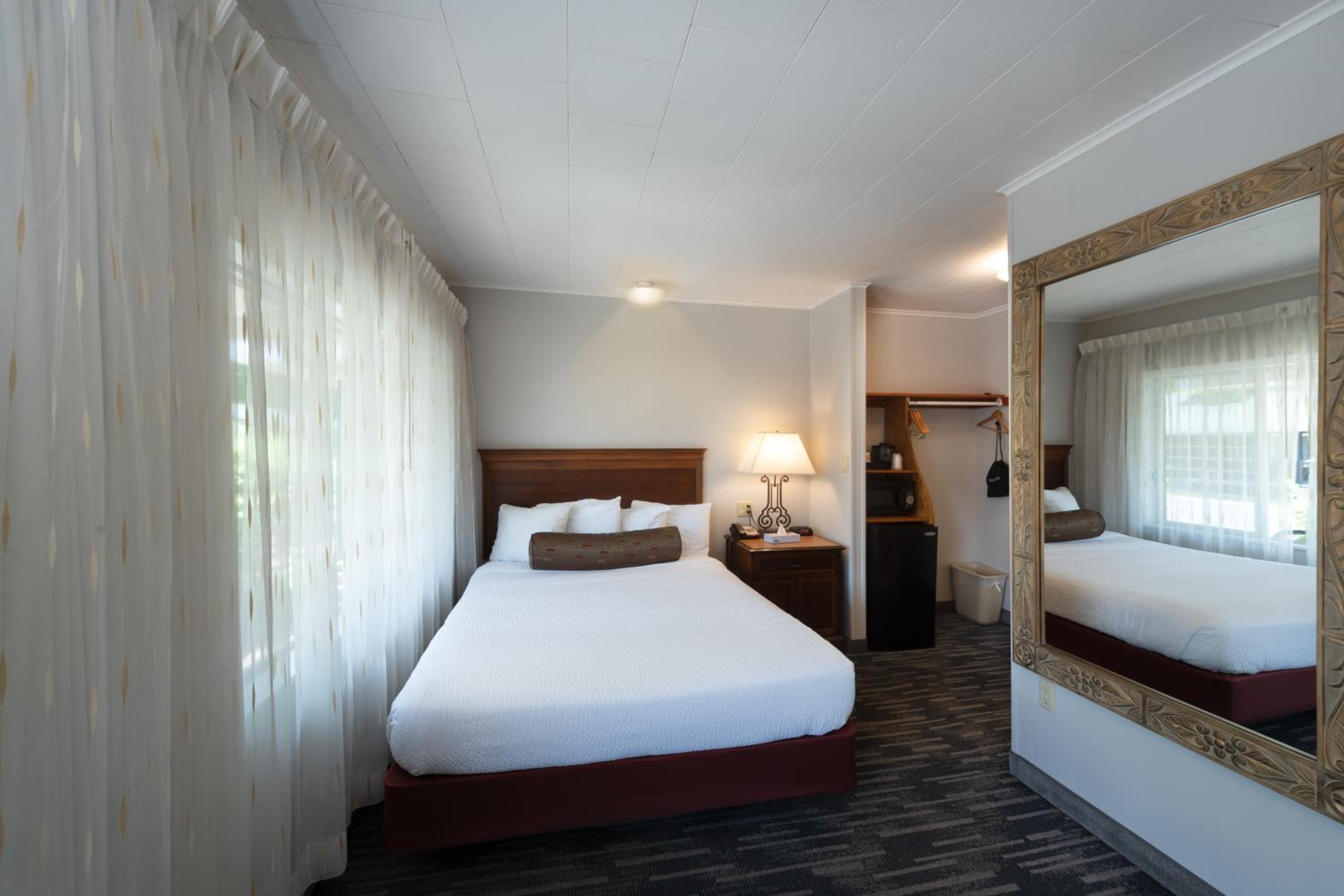 Scotty's Lakeside Resort
