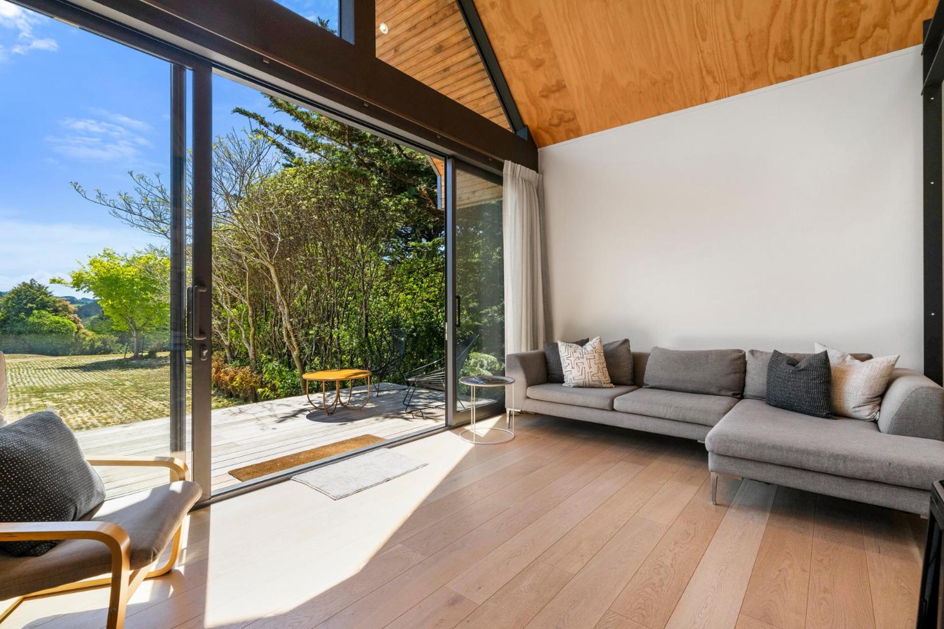 The Cabin - Wellington Holiday Home view 2