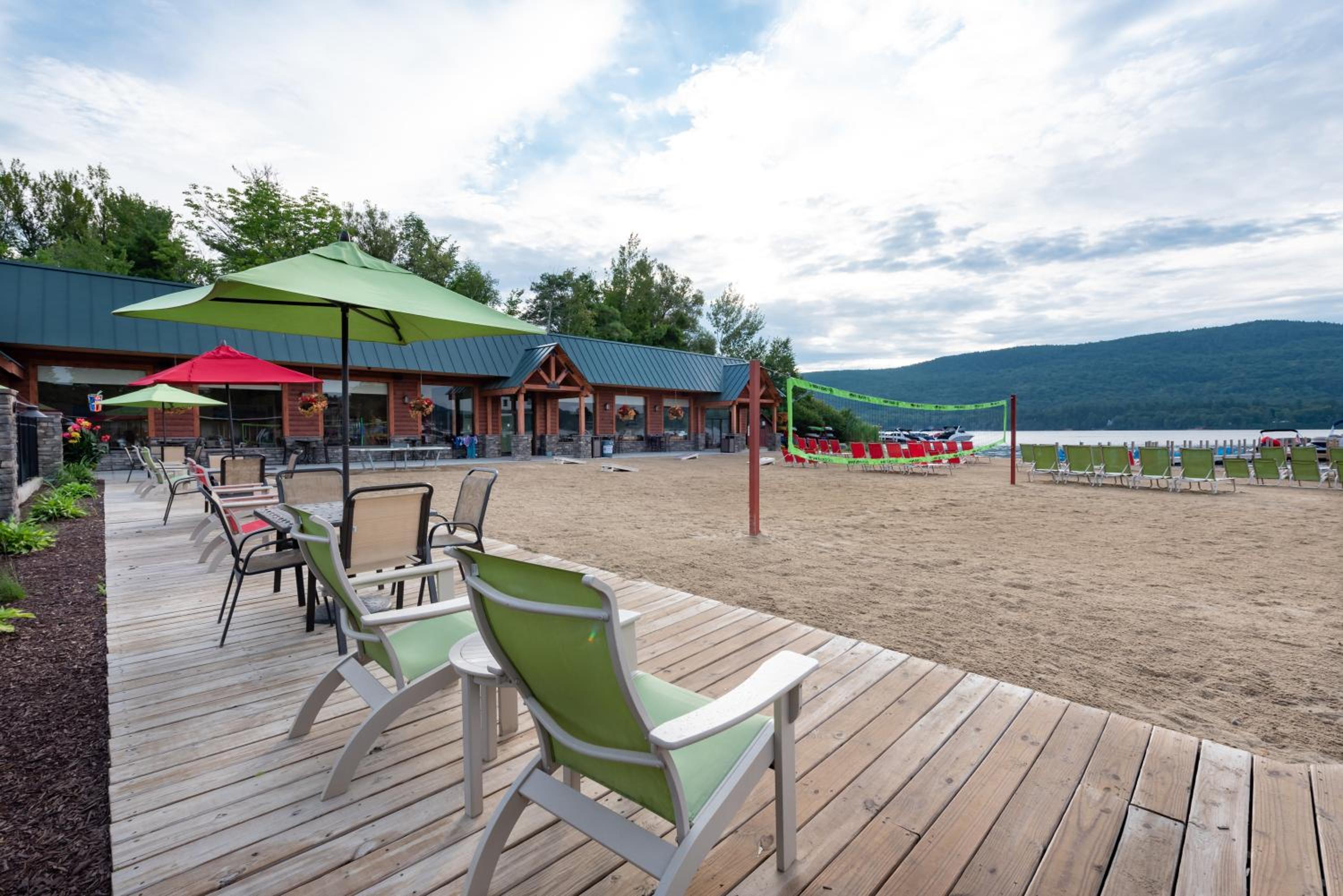 Scotty's Lakeside Resort