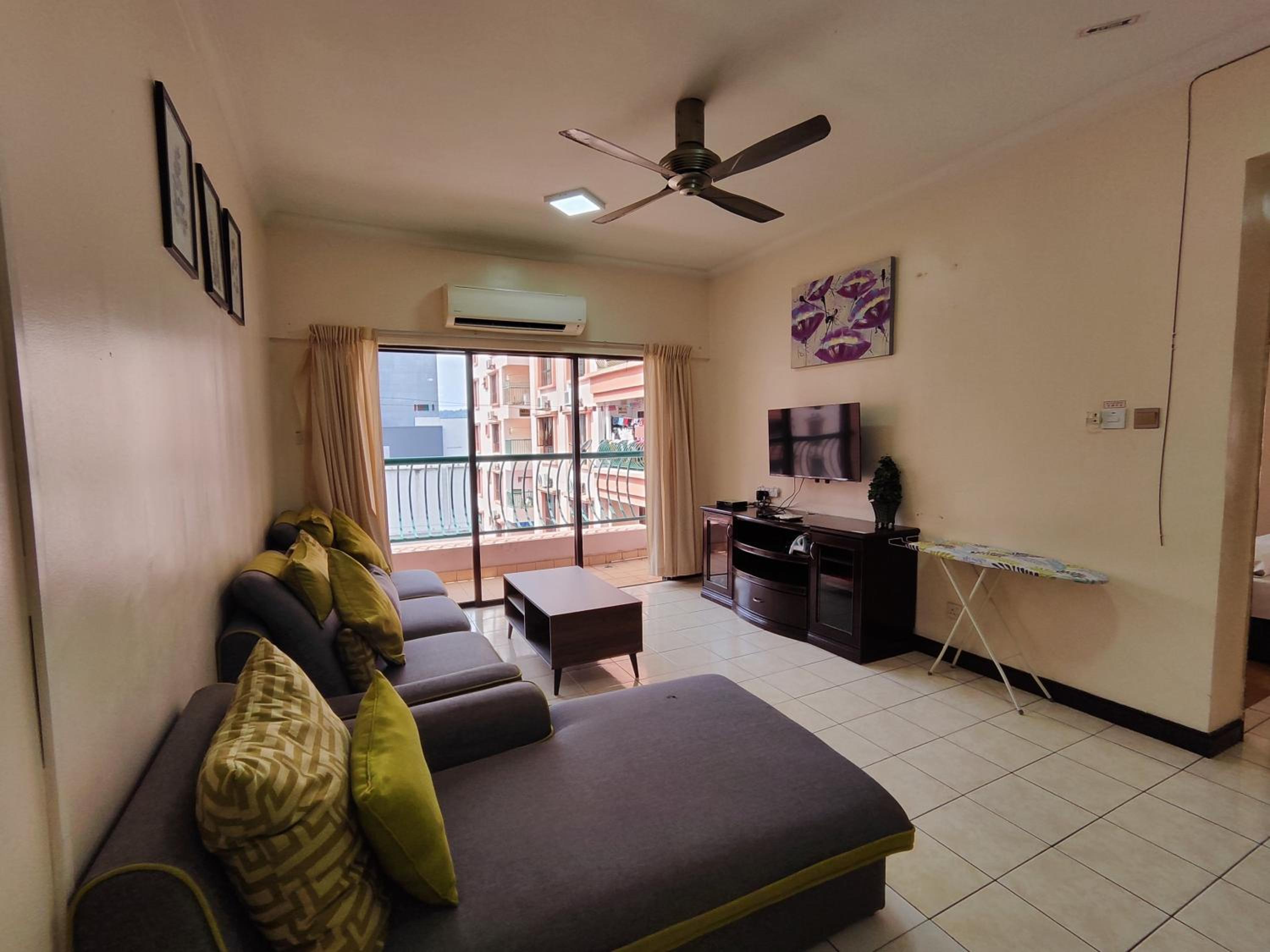 Marina Court Resort Condominium Town Homestay photo 3