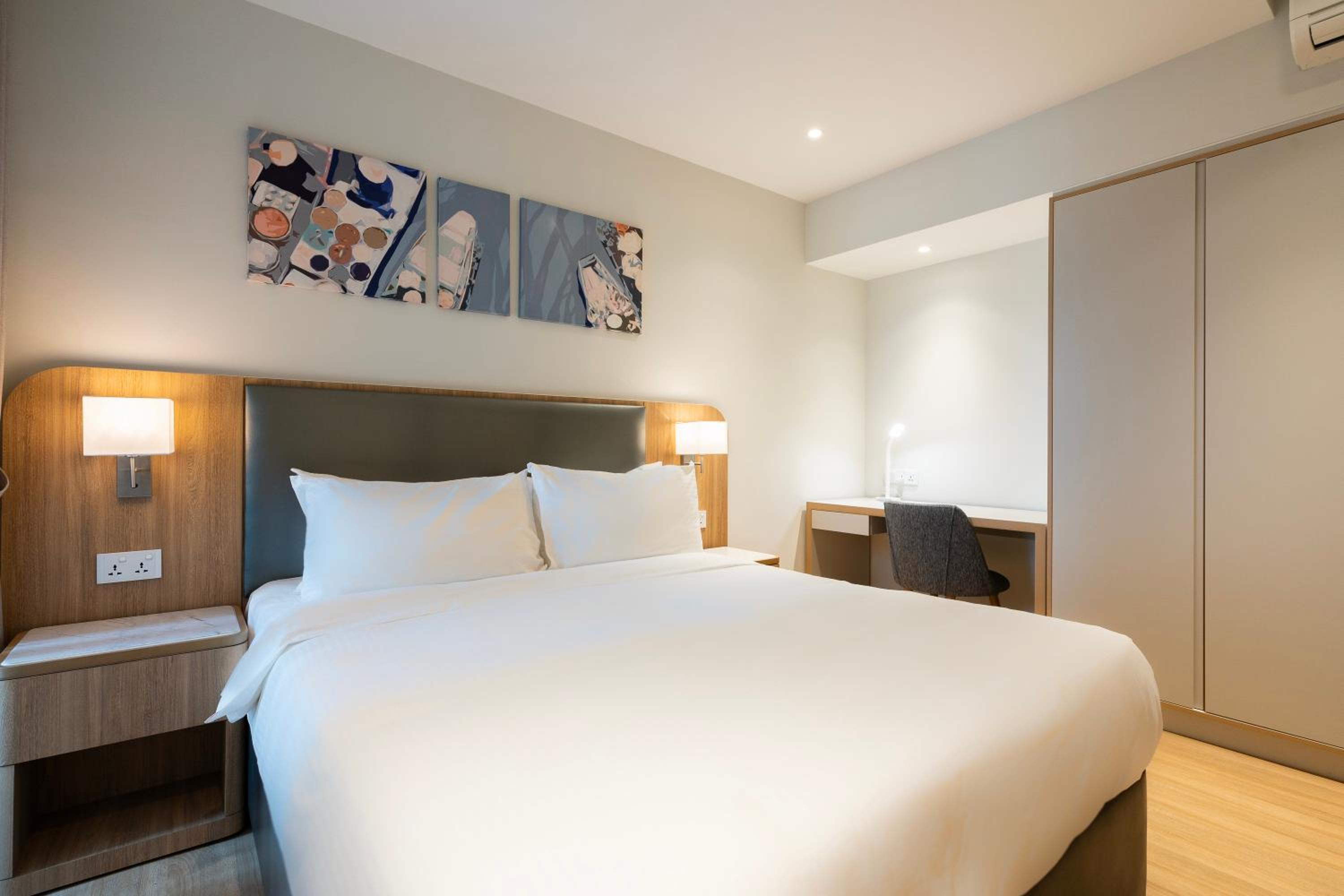 Zenity 3BR Condo: Luxury and Comfort in Quận 1