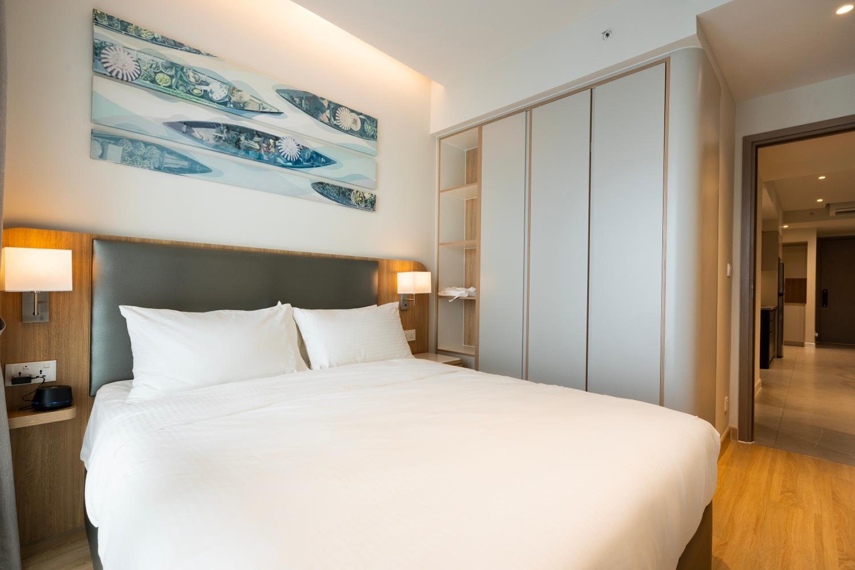 Zenity 3BR Condo: Luxury and Comfort in Quận 1