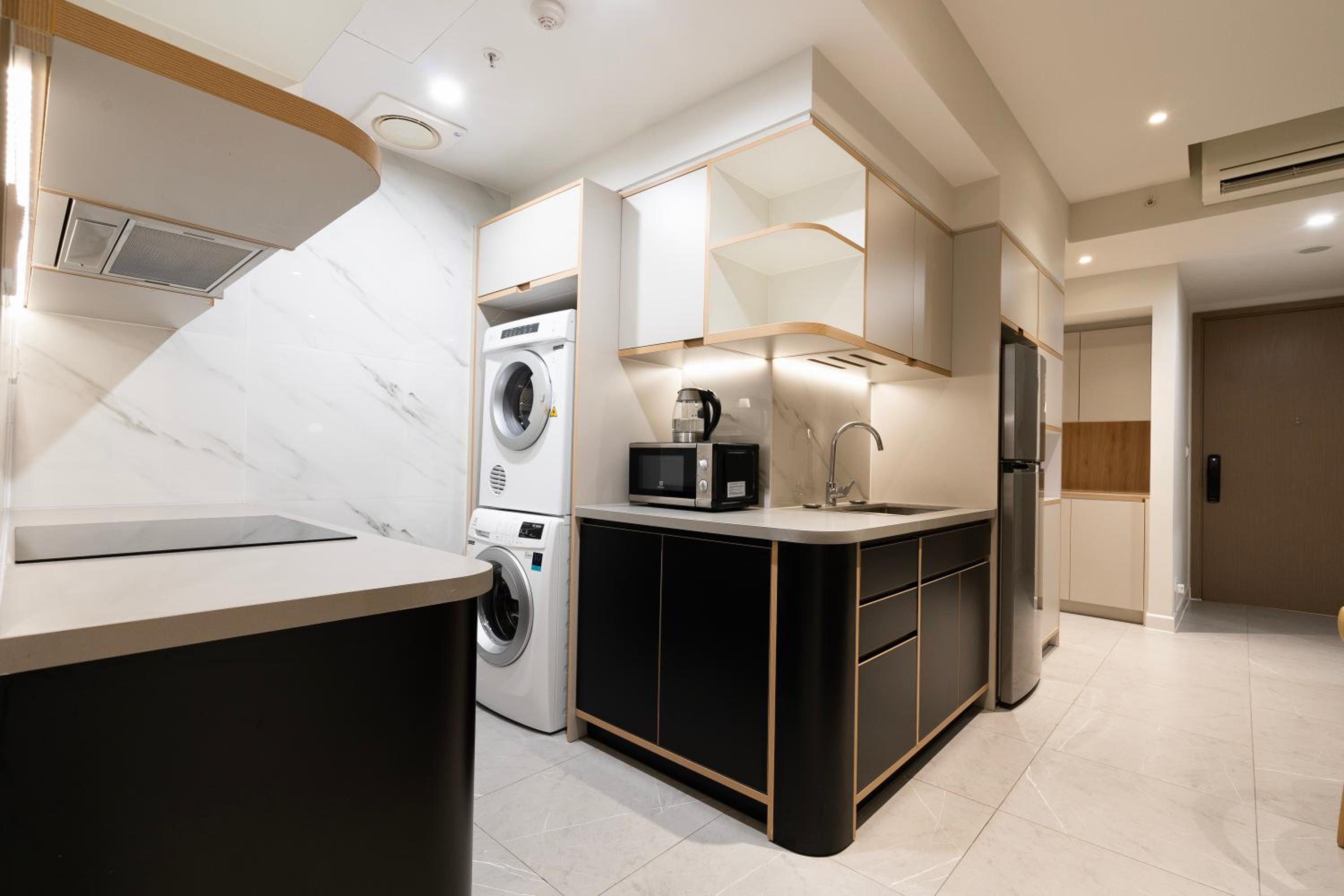 Zenity 3BR Condo: Luxury and Comfort in Quận 1