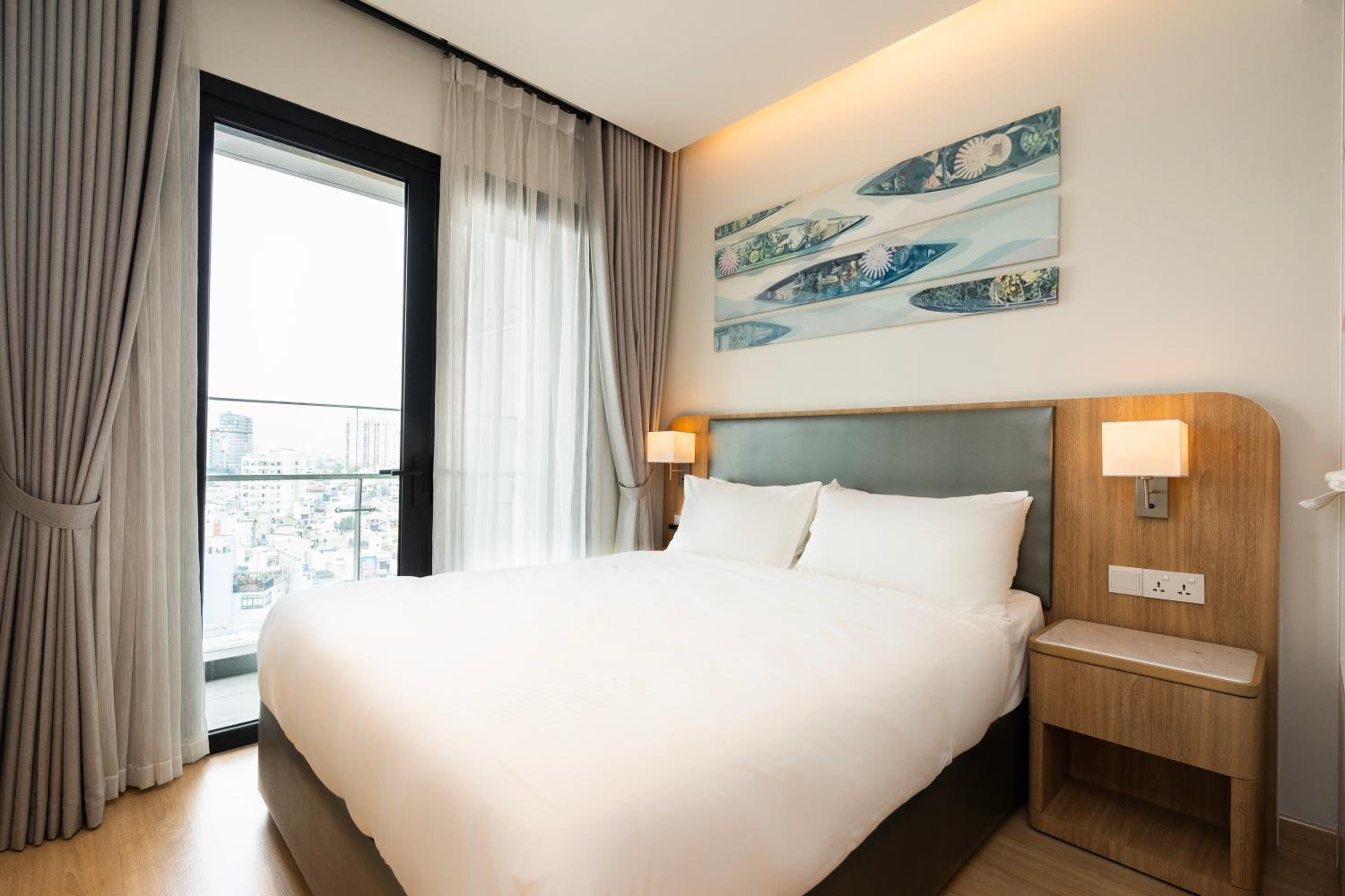 Zenity 3BR Condo: Luxury and Comfort in Quận 1