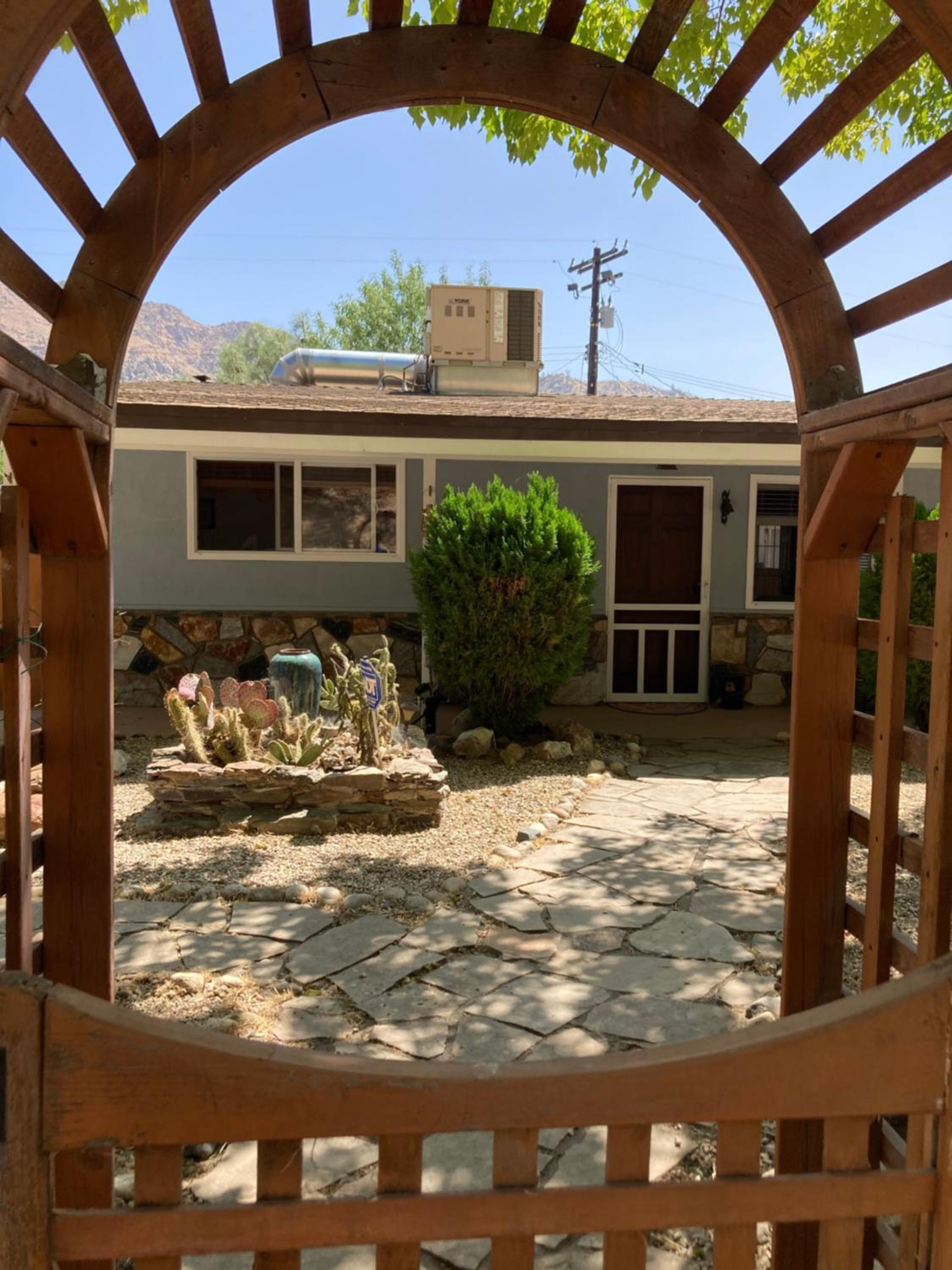 Kernville - walk to River Kern & Downtown