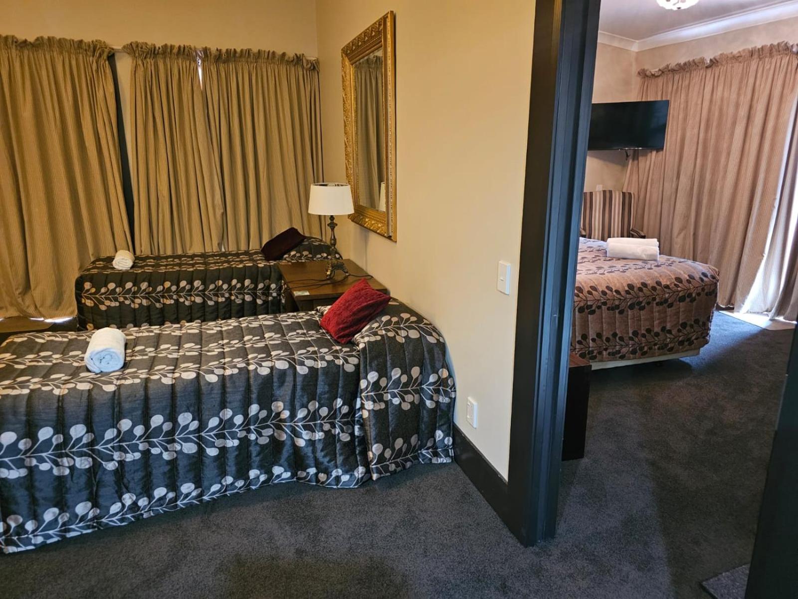 Gateway Motor Inn