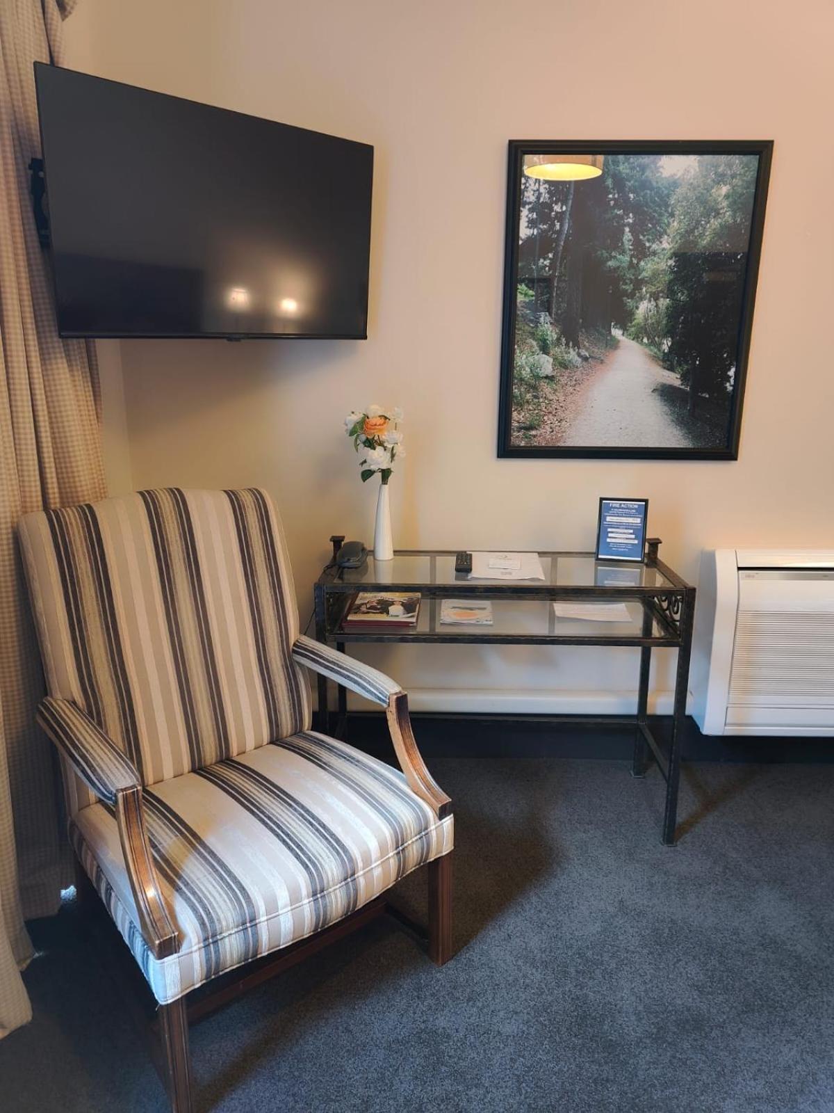 Gateway Motor Inn