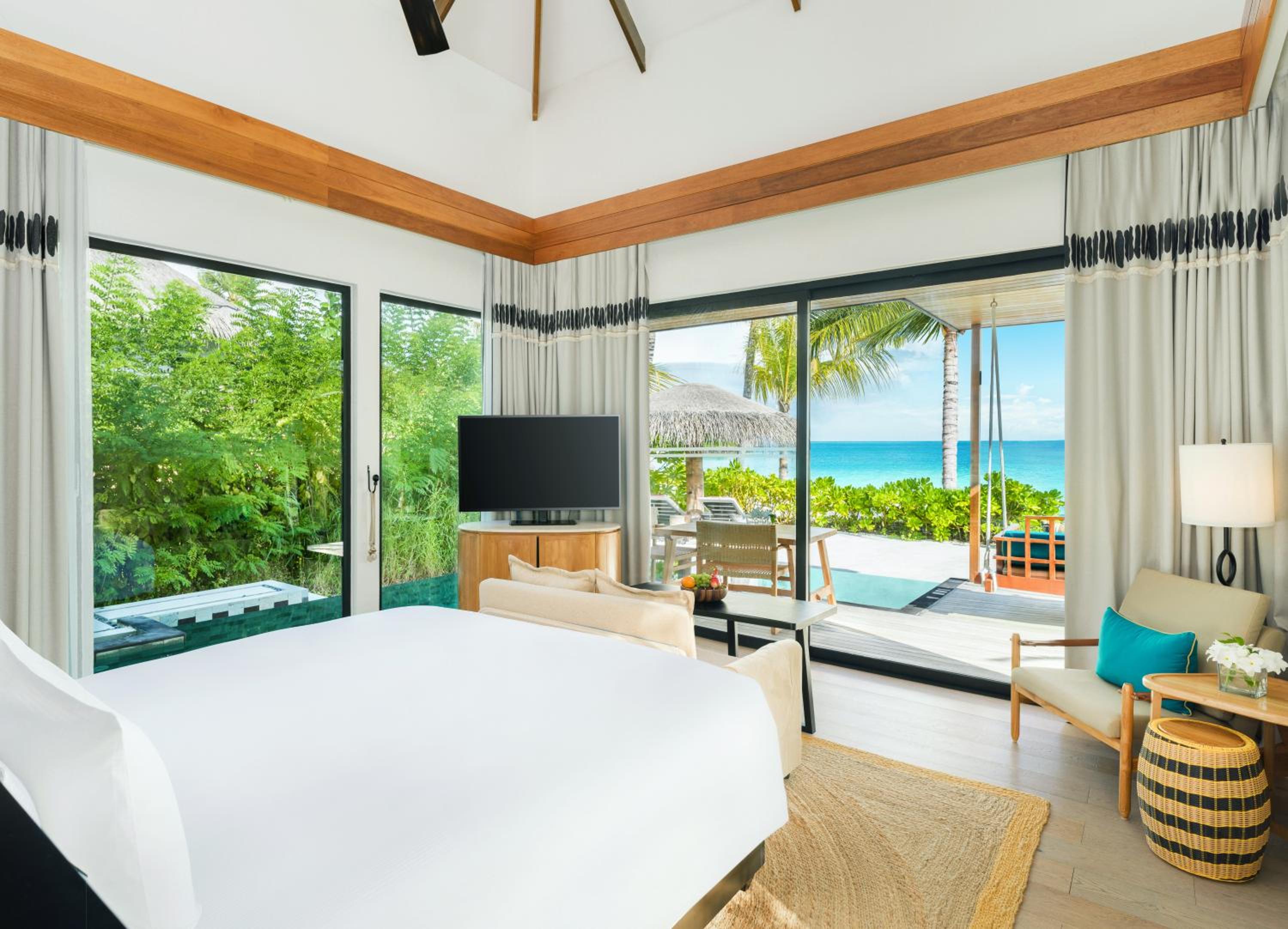 Hilton Maldives Amingiri Resort & Spa 73