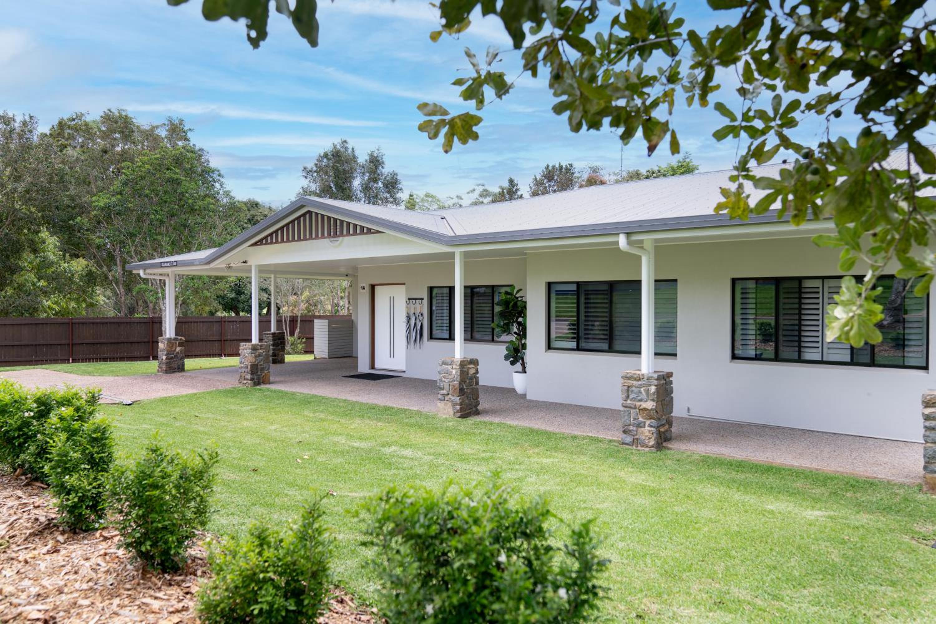 Birds 'n' Bloom Cottages