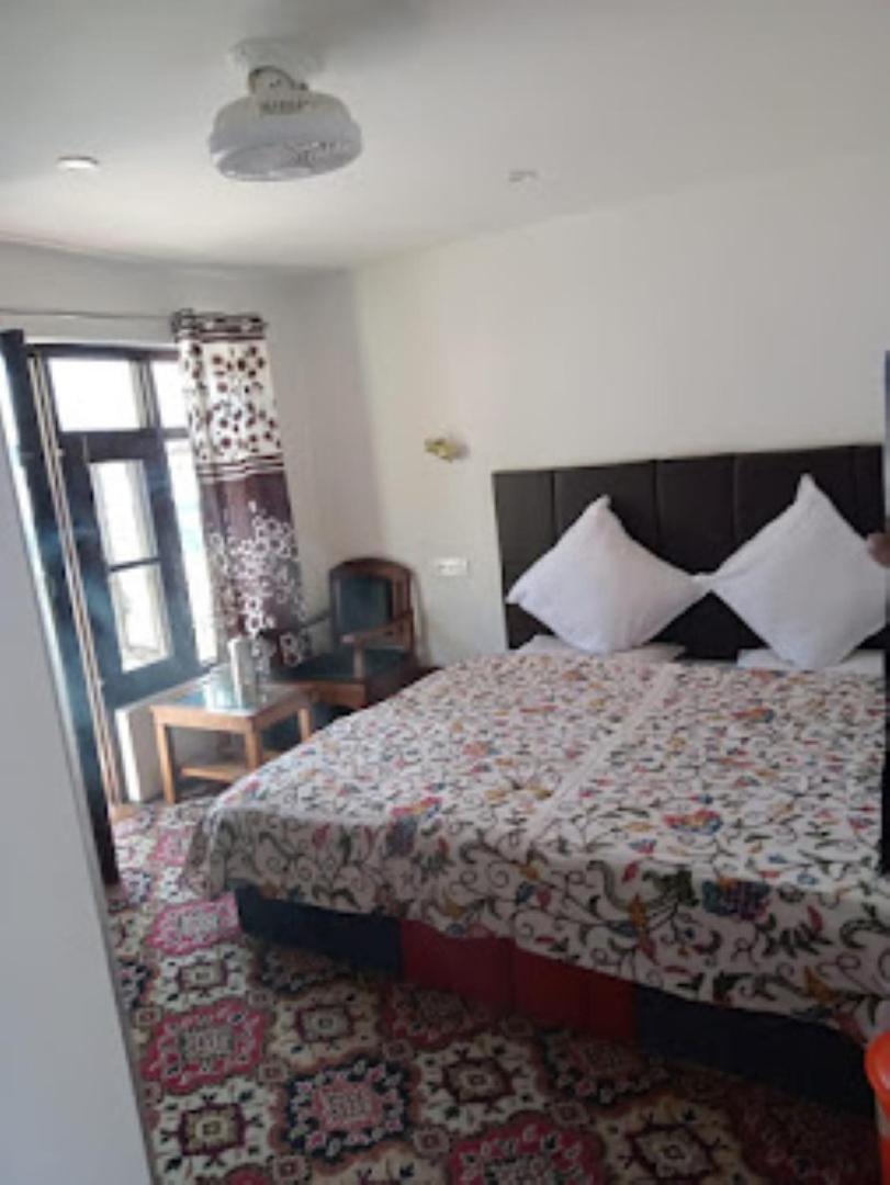 Hotel Chinar Palace Pahalgam