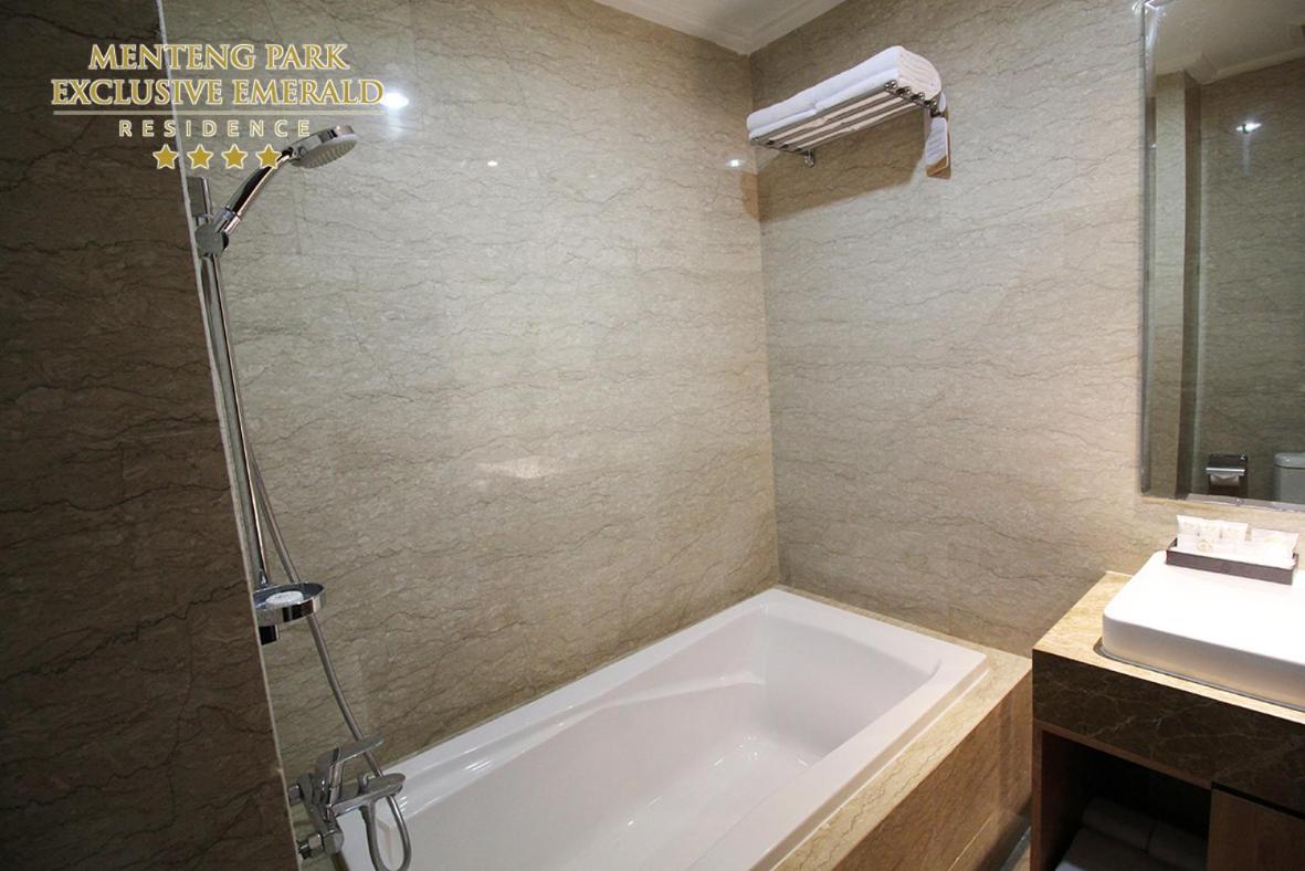 Menteng Park Exclusive Emerald view 4