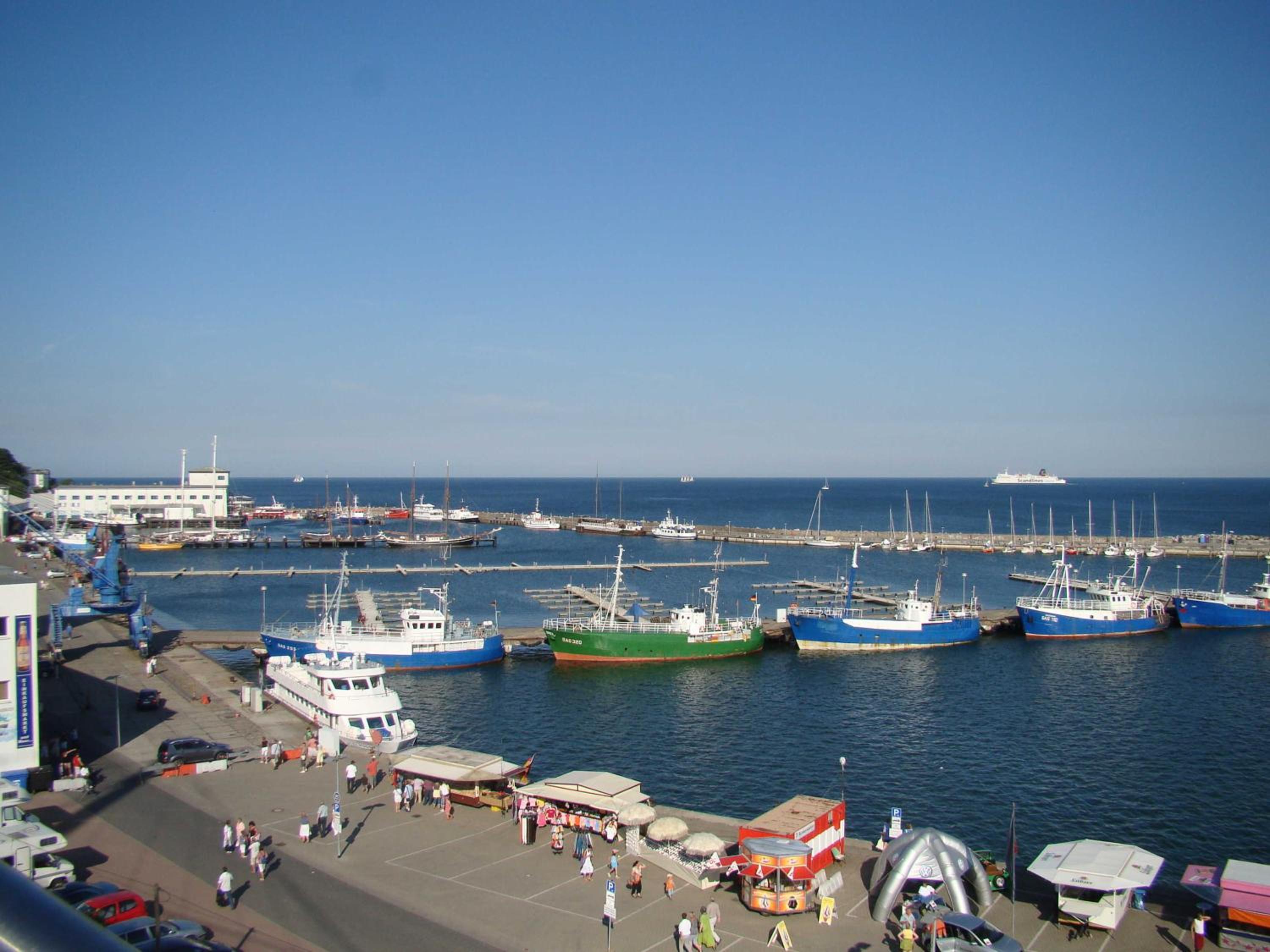 C16 Rügenperle - atemberaubender Ostsee-Hafen-Blick view 2