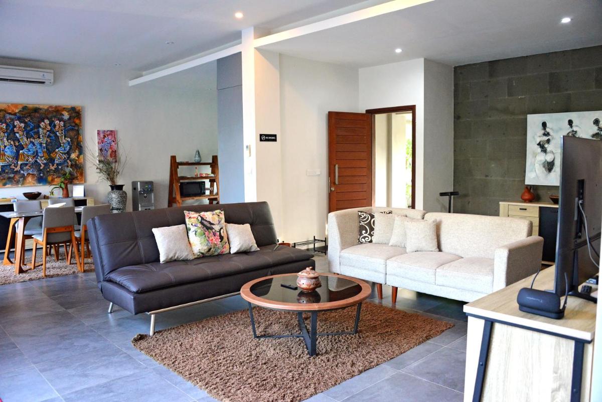 2 Bedroom Villa with Pool & Close to Setangi Beach view 5