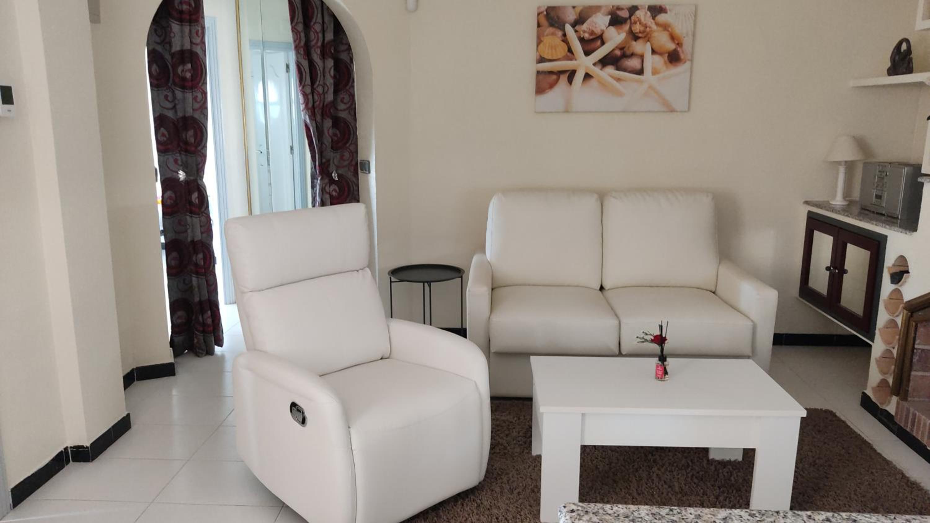 Confortable apartamento con vistas al mar