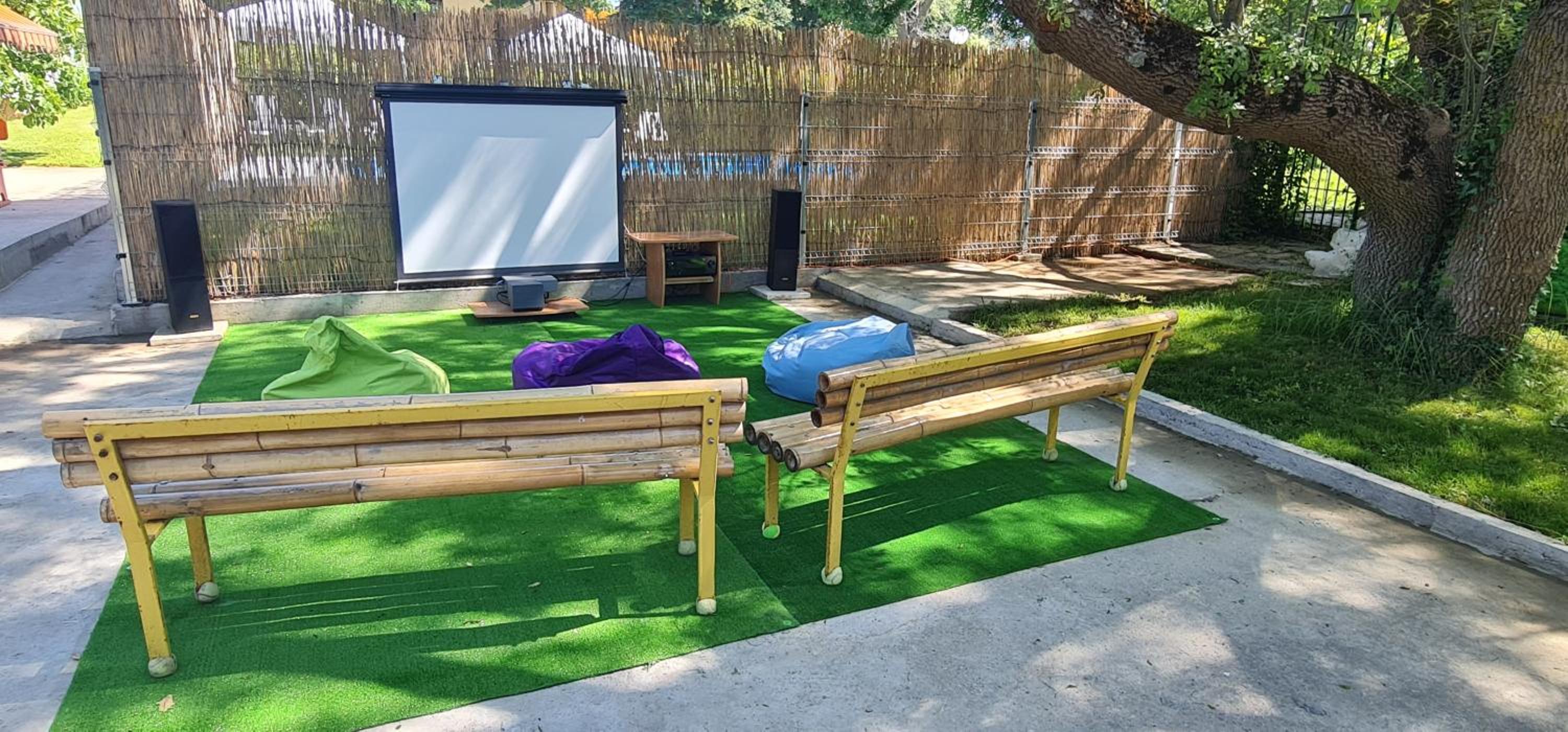 children's play area