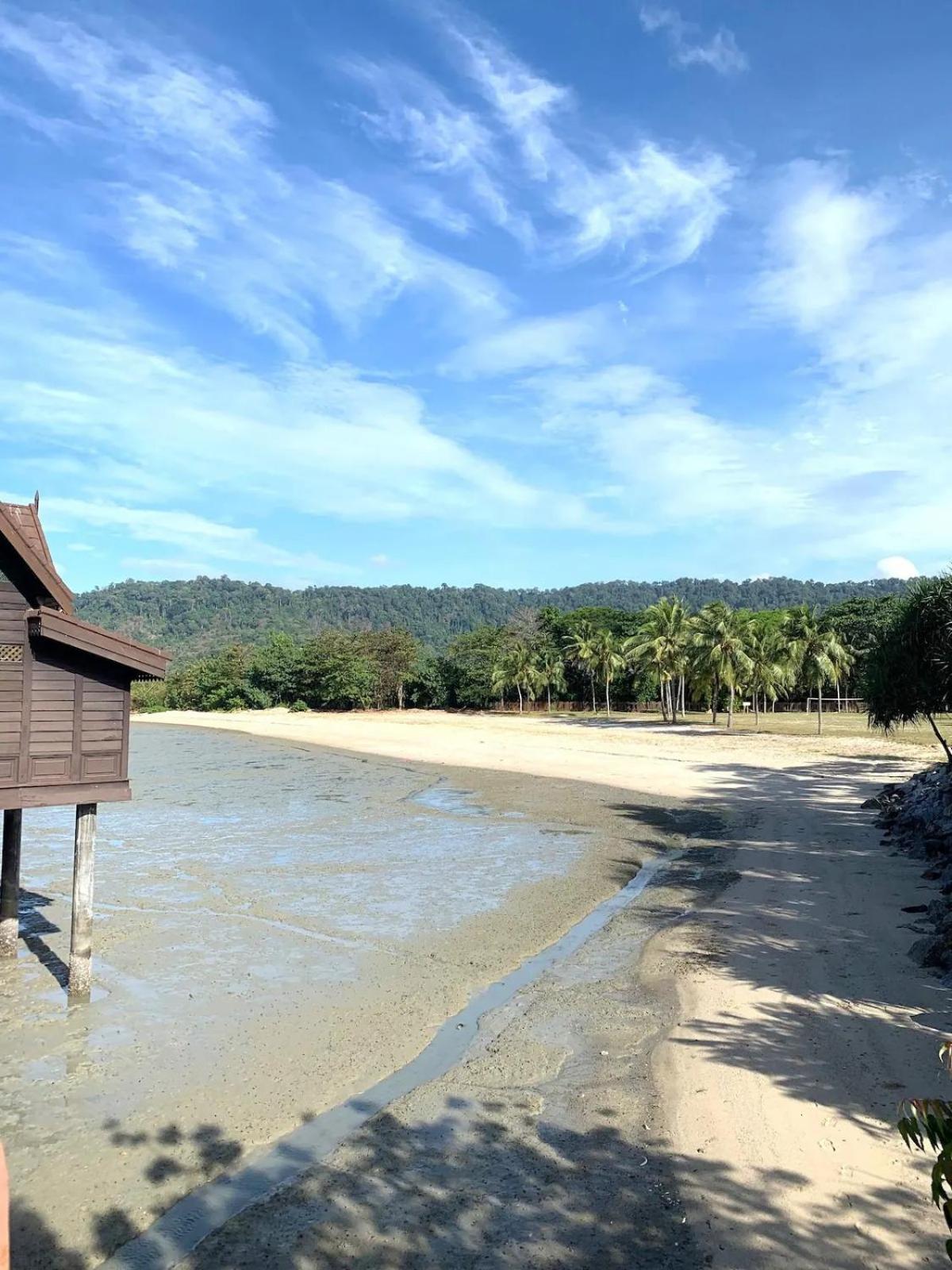 Renovated 2 Bedroom Seavilla for 6pax photo 3